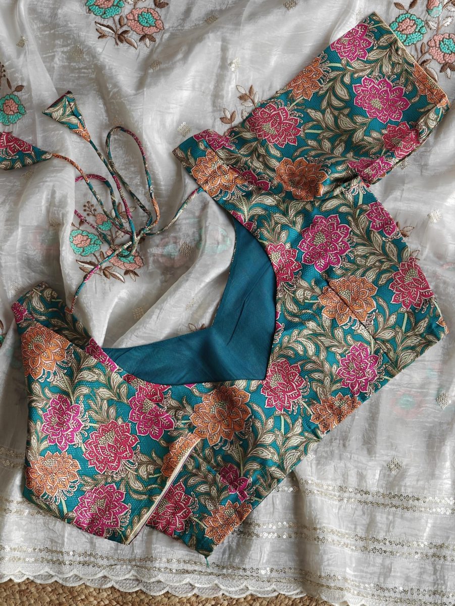 Rosy - A Classy Saree π