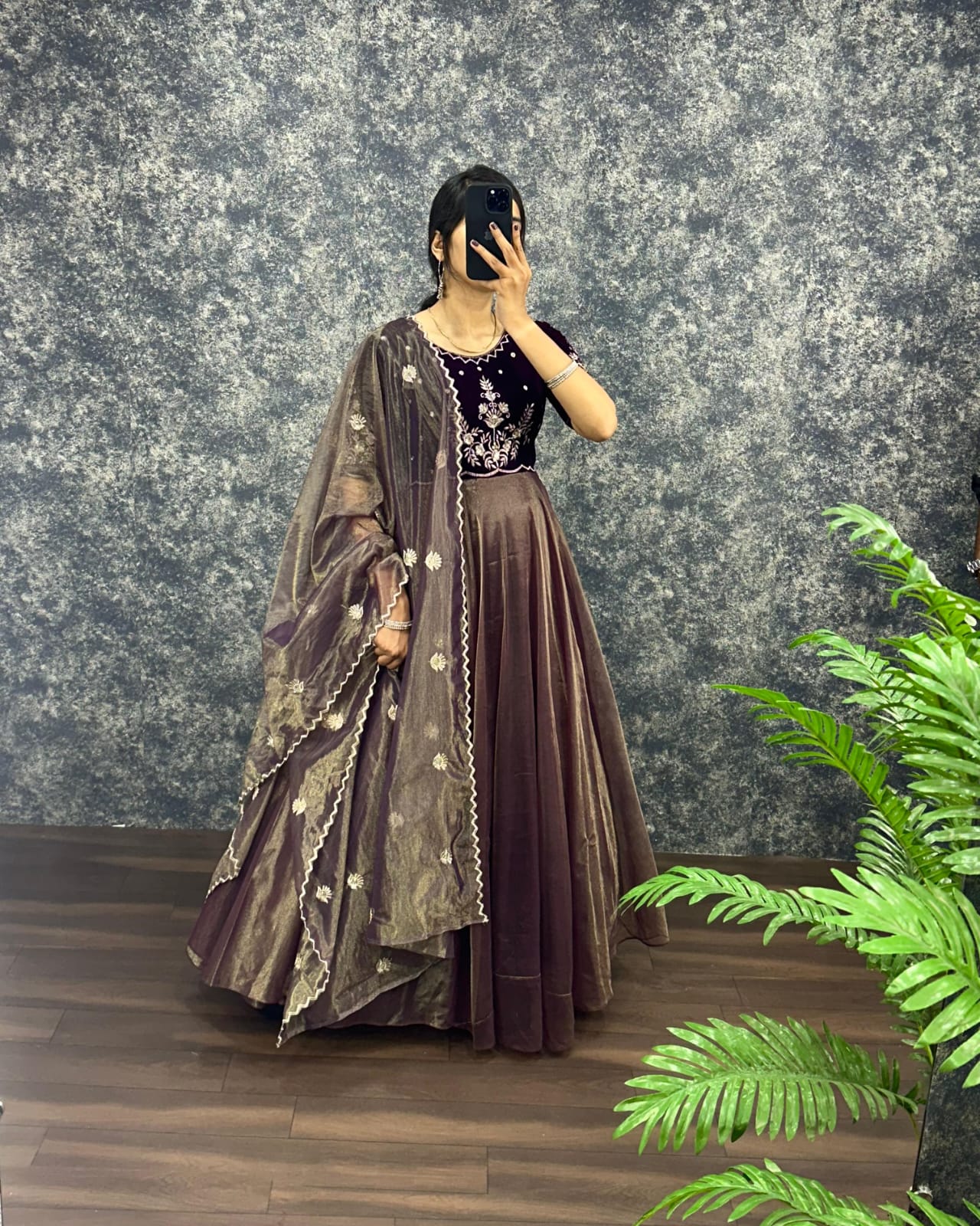 Soniya : Velvet Outfit π