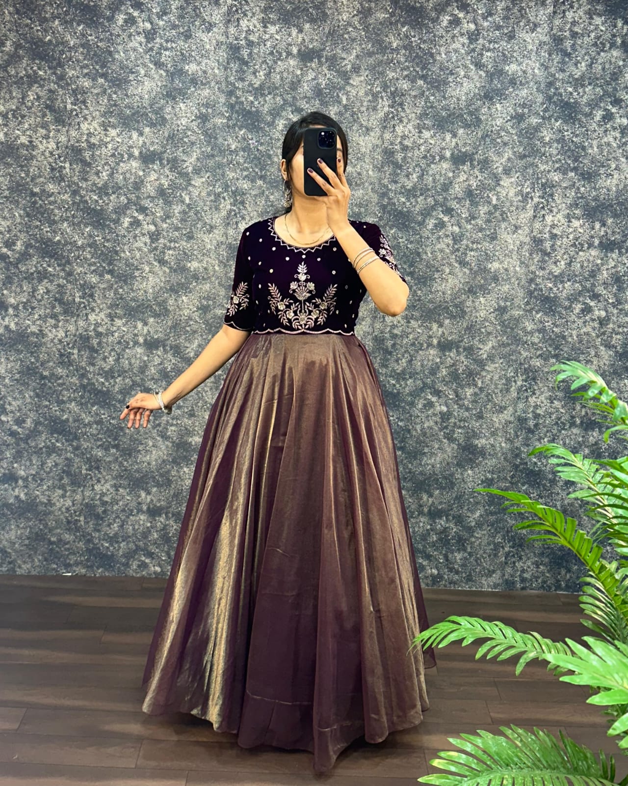 Soniya : Velvet Outfit π