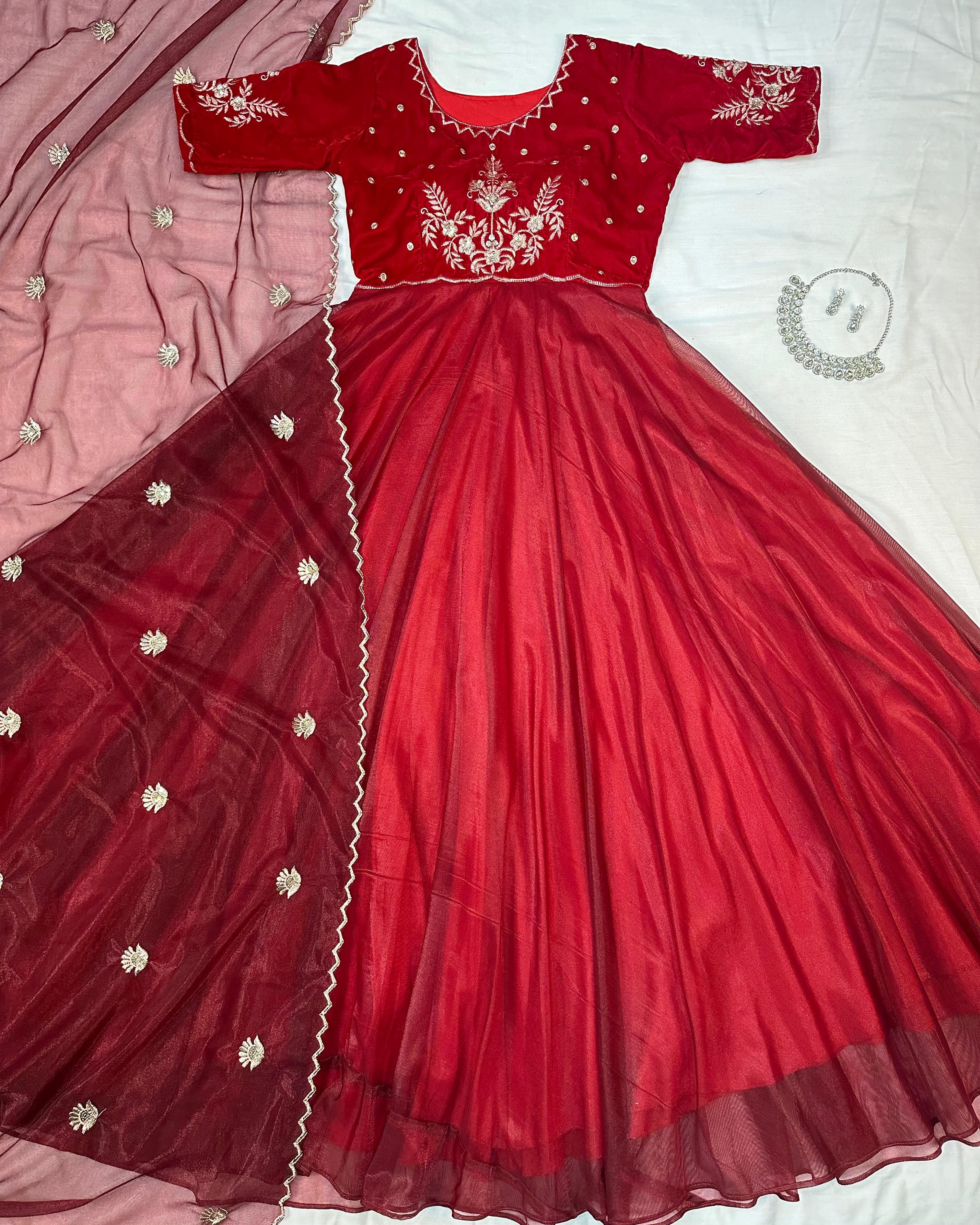 Soniya : Velvet Outfit π