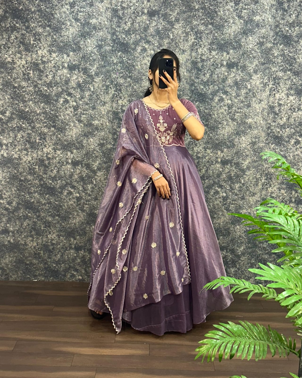 Soniya : Velvet Outfit π
