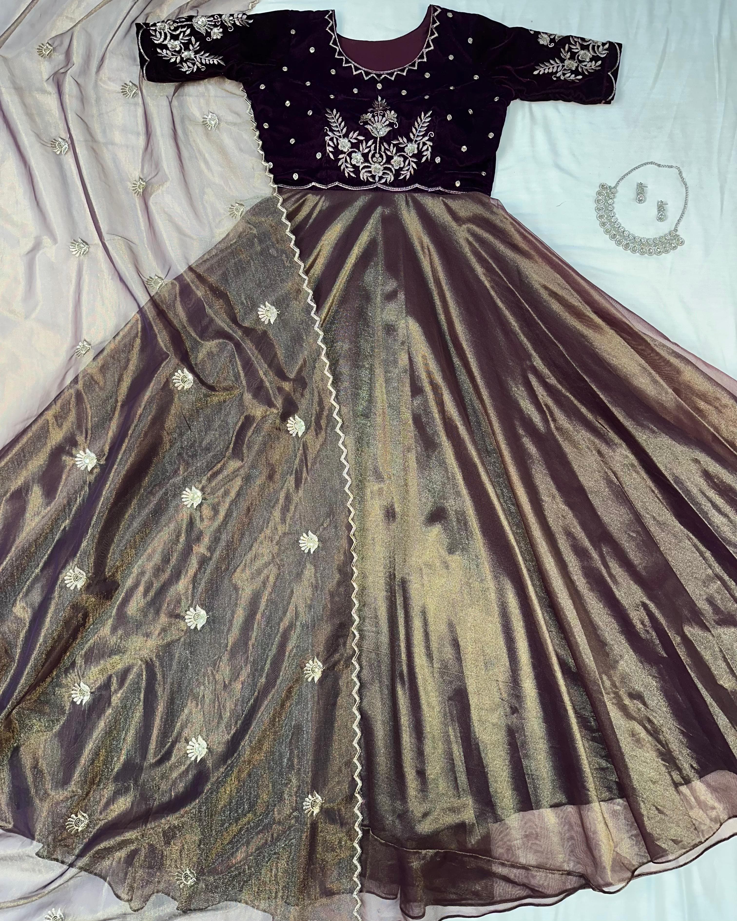 Soniya : Velvet Outfit π