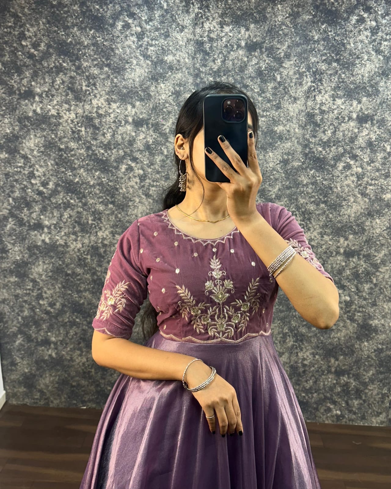 Soniya : Velvet Outfit π