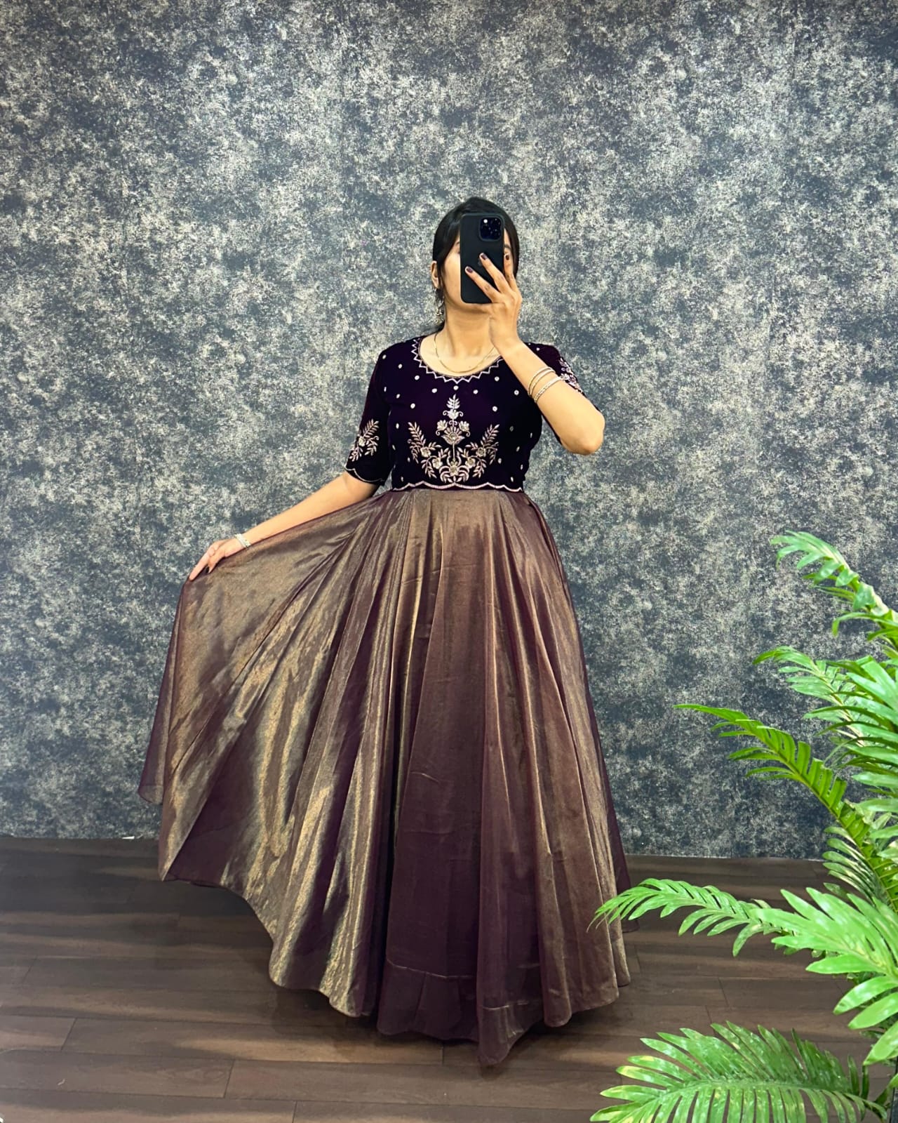 Soniya : Velvet Outfit π