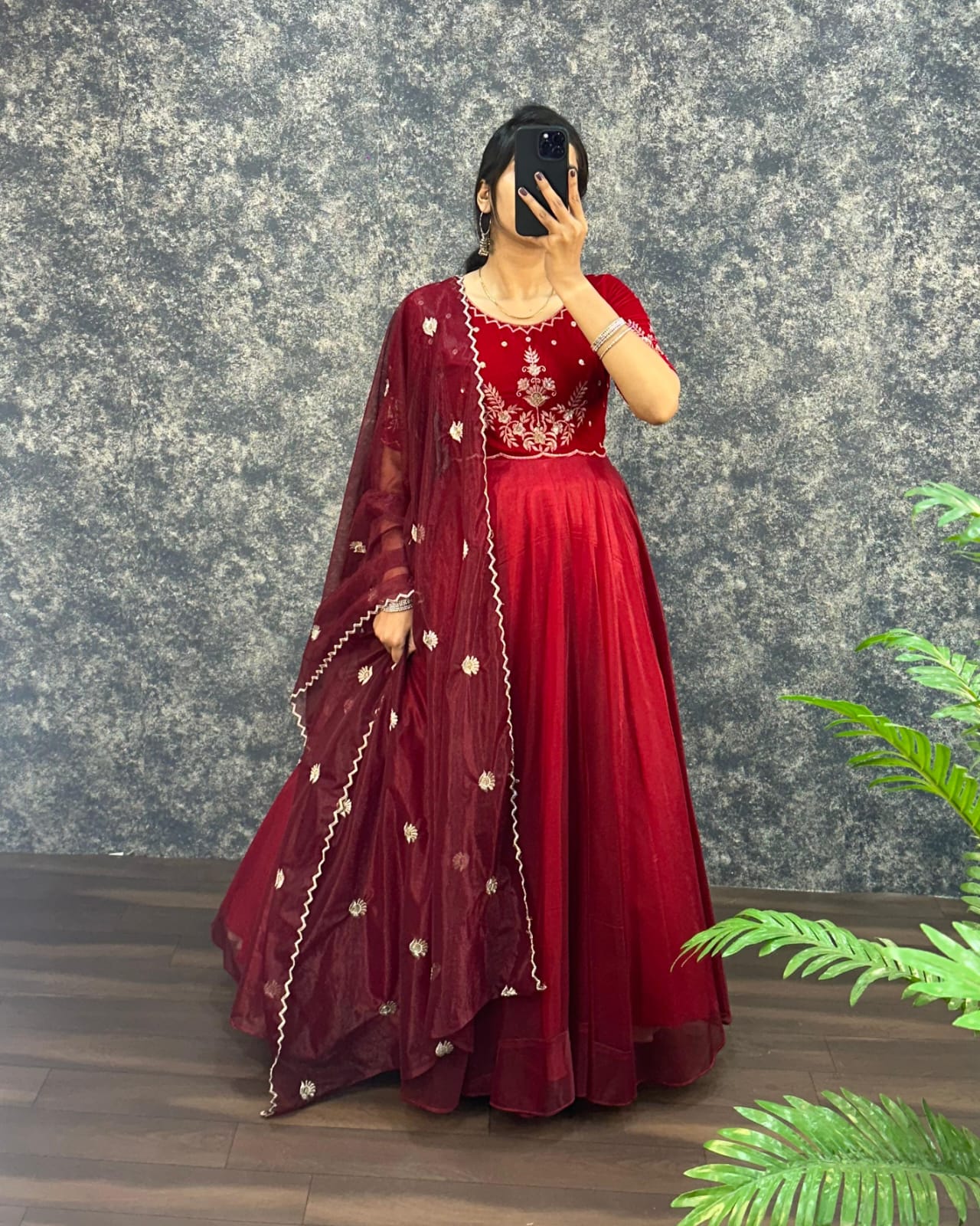 Soniya : Velvet Outfit π