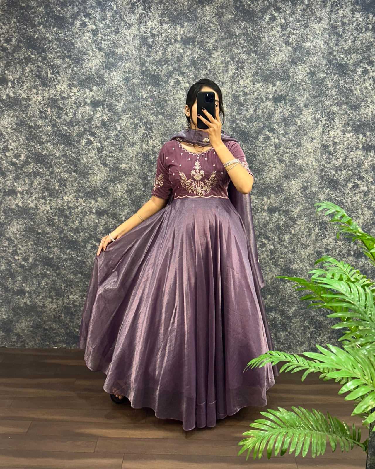 Soniya : Velvet Outfit π