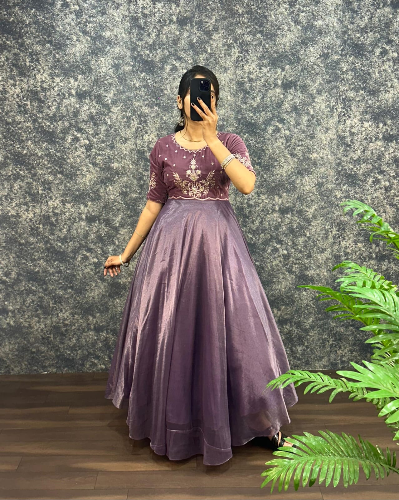 Soniya : Velvet Outfit π