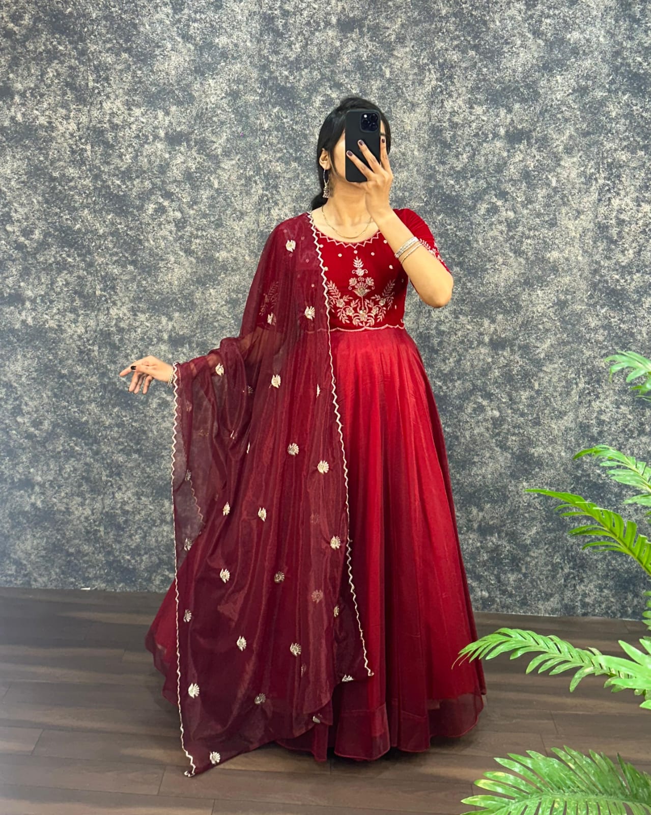 Soniya : Velvet Outfit π