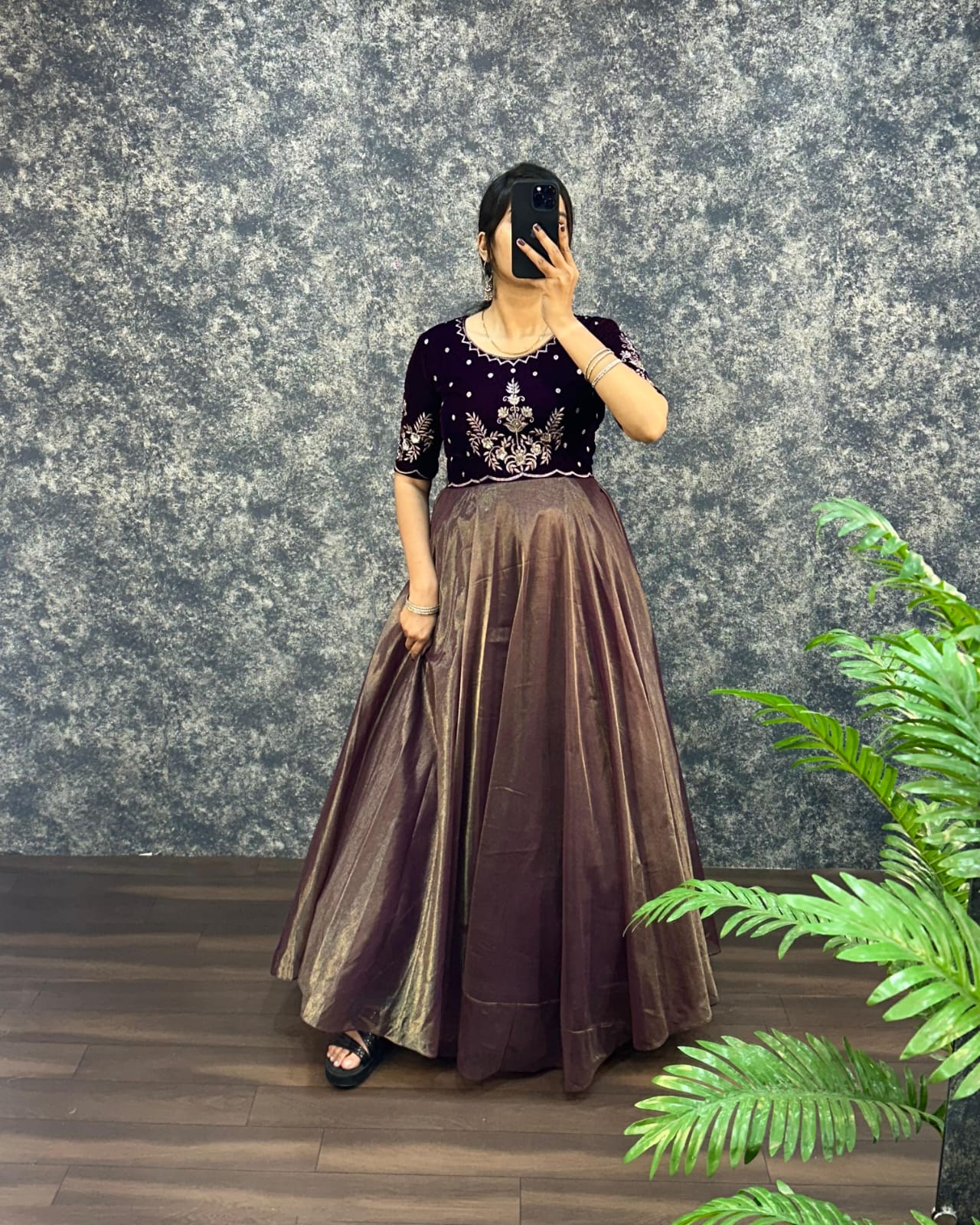 Soniya : Velvet Outfit π