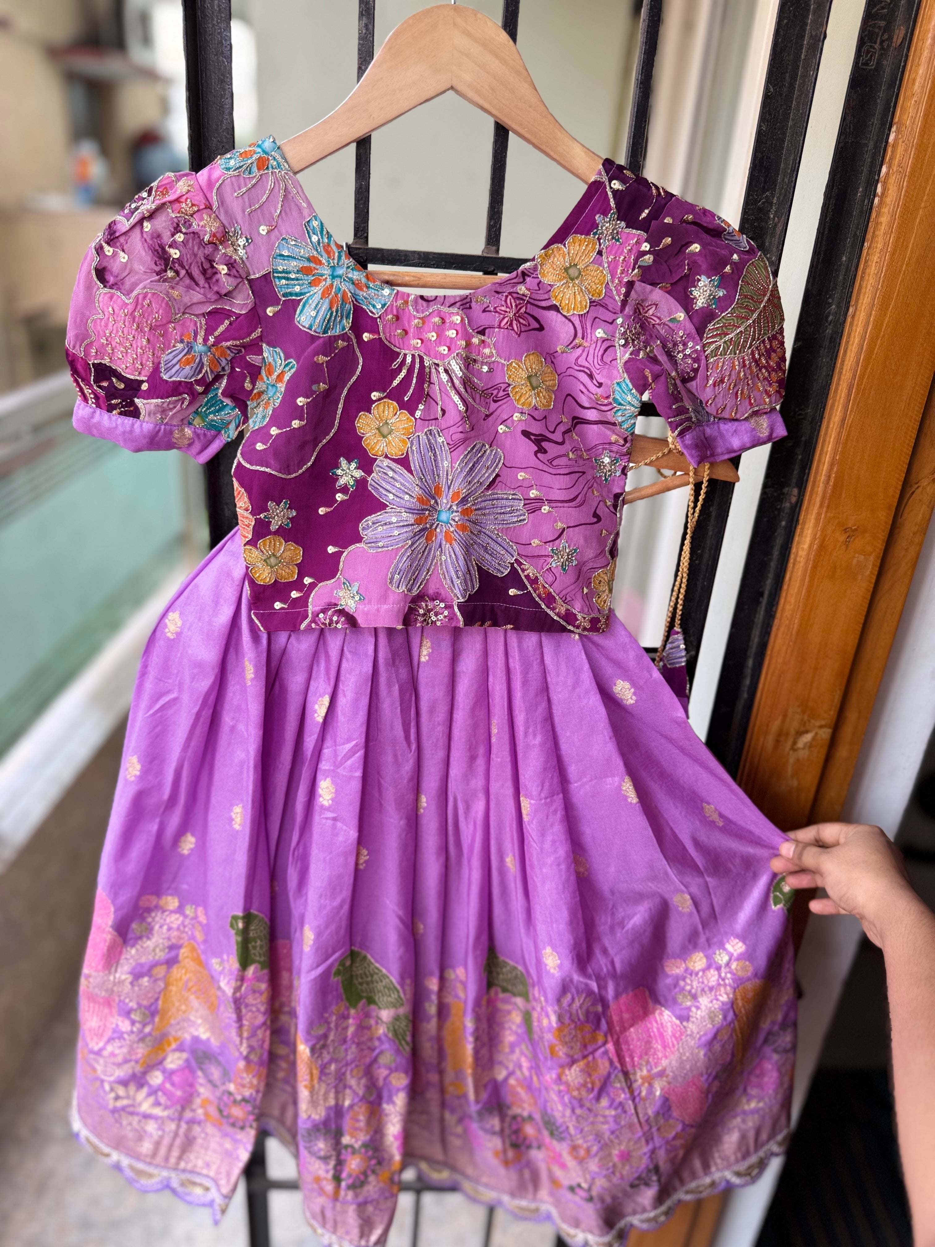 Chilakamma : Kids Lehengas