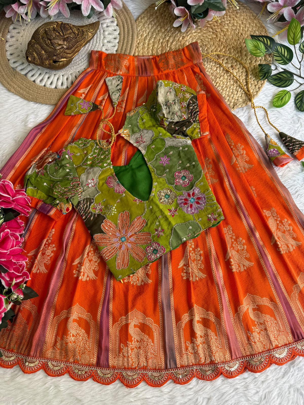 Avnika: Kids Lehengas
