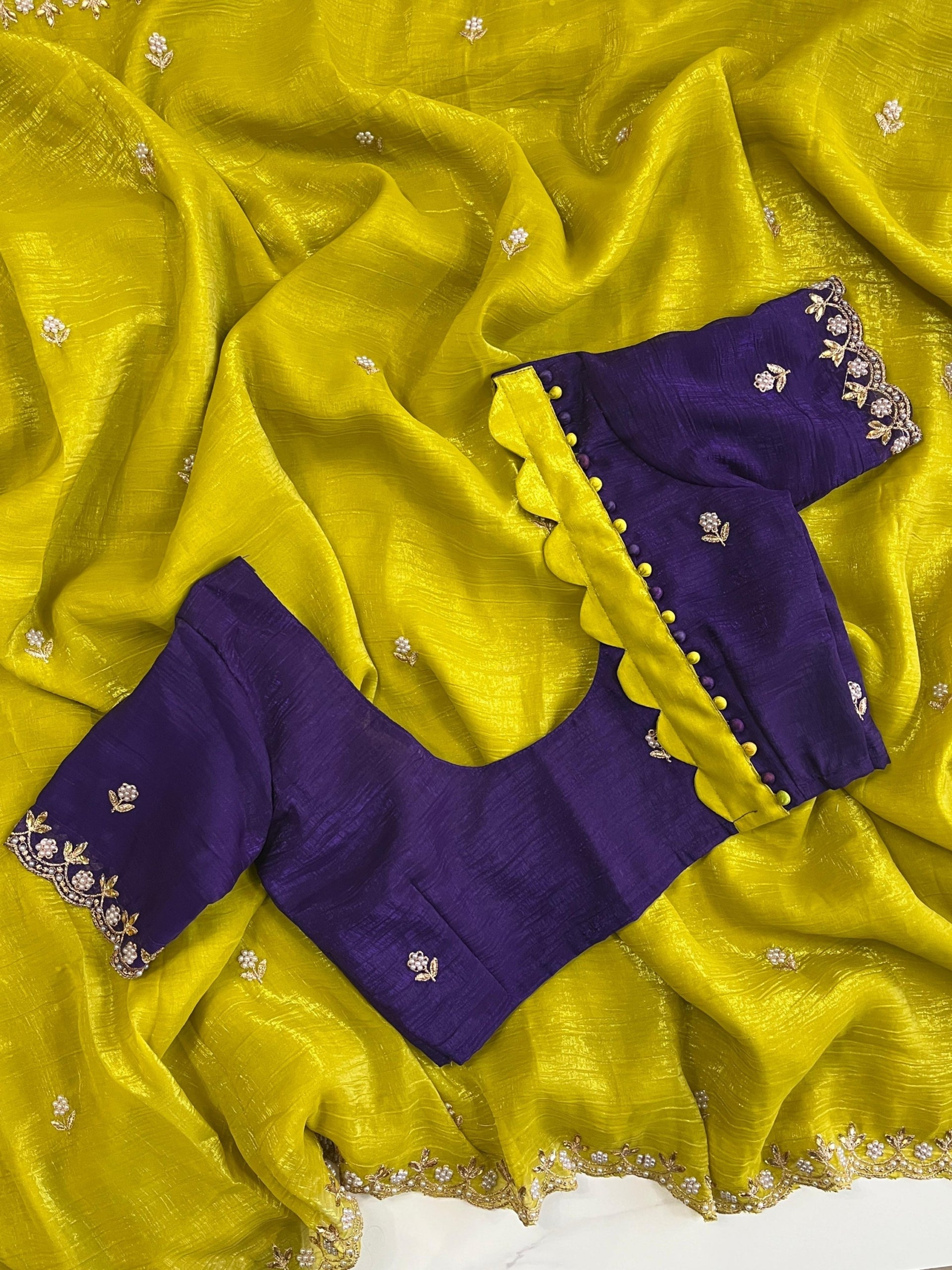 Trending Saree &amp; Blouse 💕