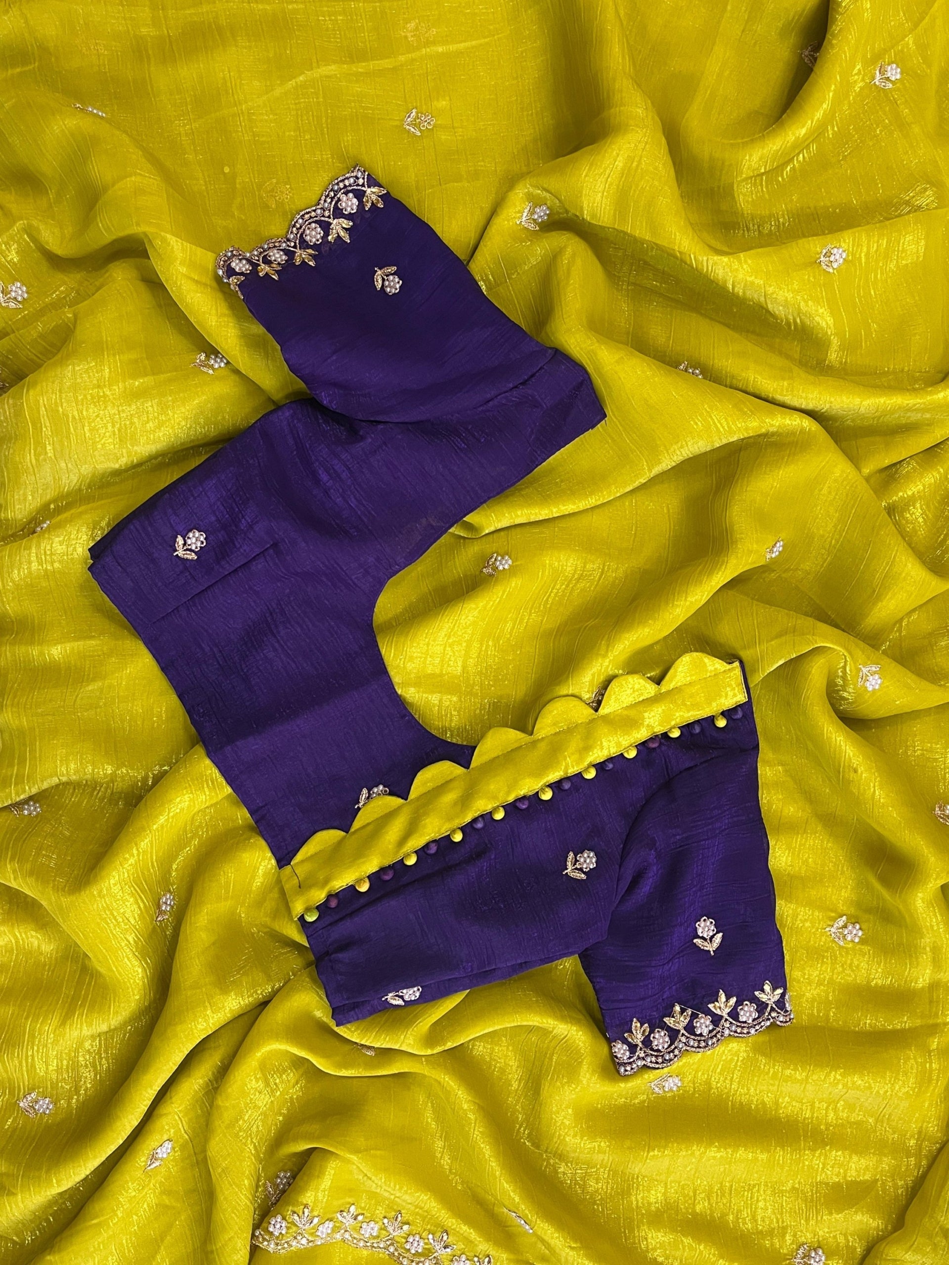 Trending Saree &amp; Blouse 💕