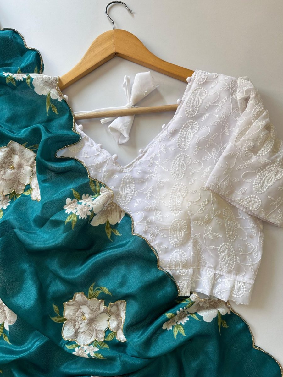 Trending Chinnon Floral