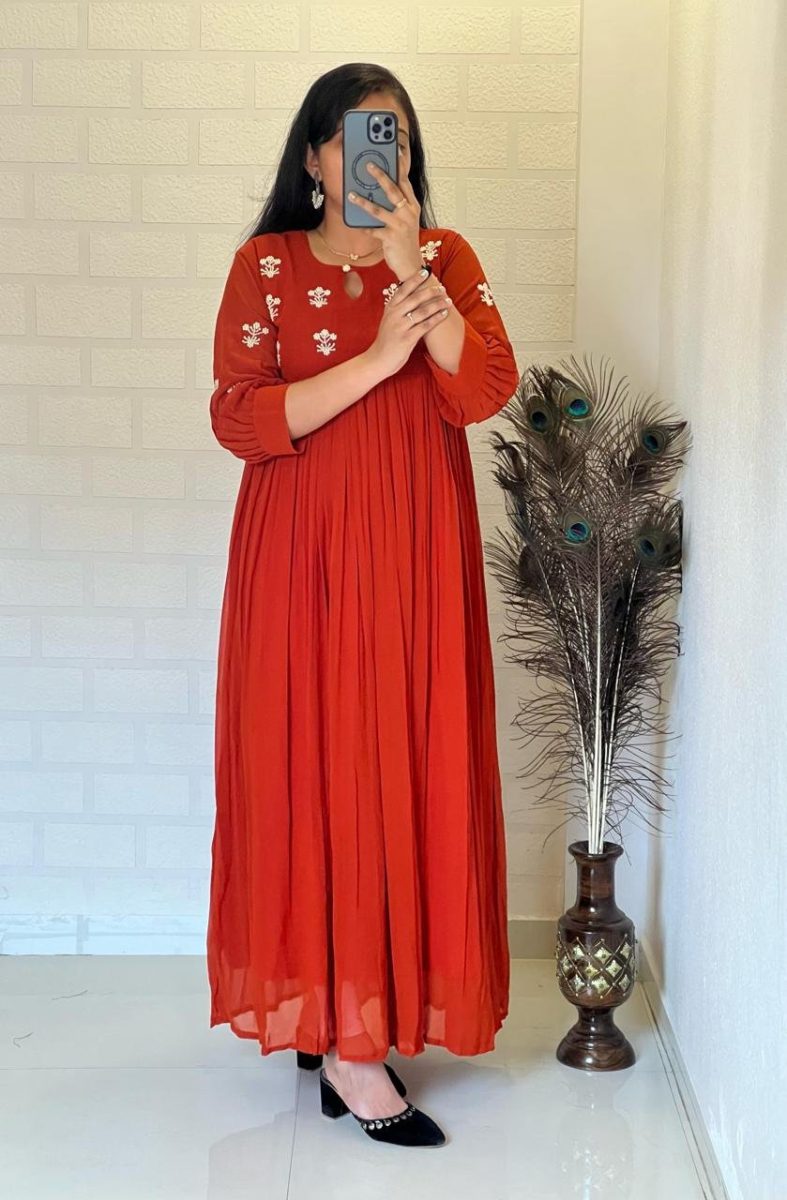 Classy Maggam Work Kurtis 💕