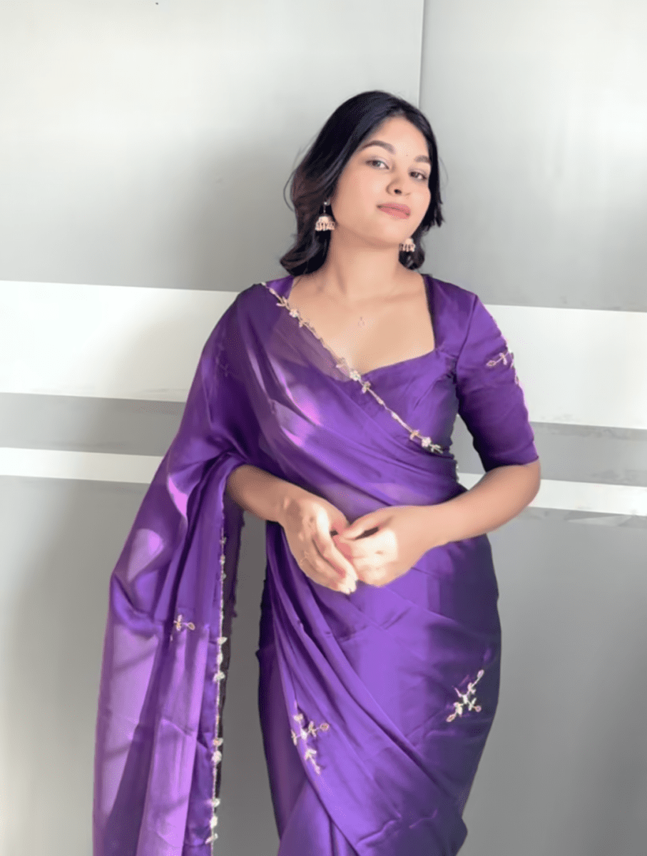JAANU - Simple Handwork Saree 💕