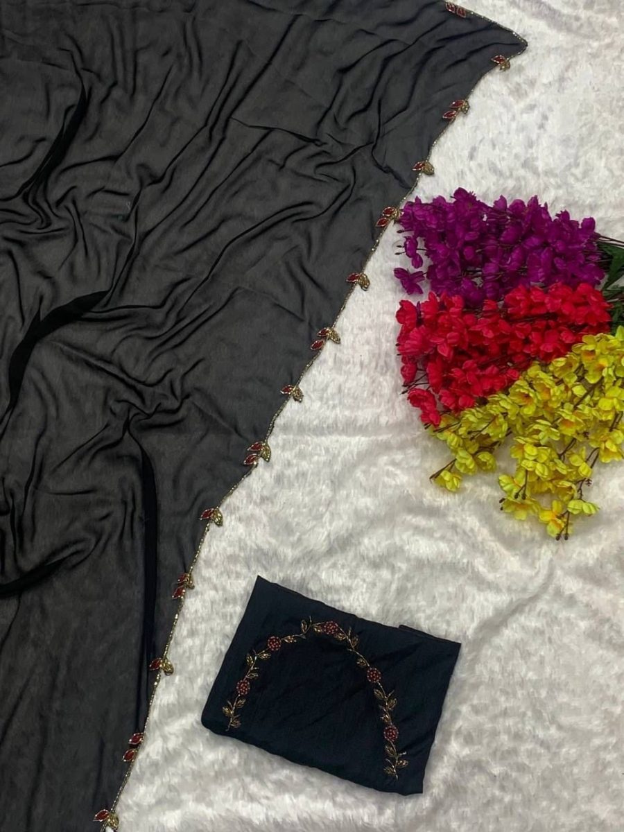 NiLA - Simple Handwork Saree 💕