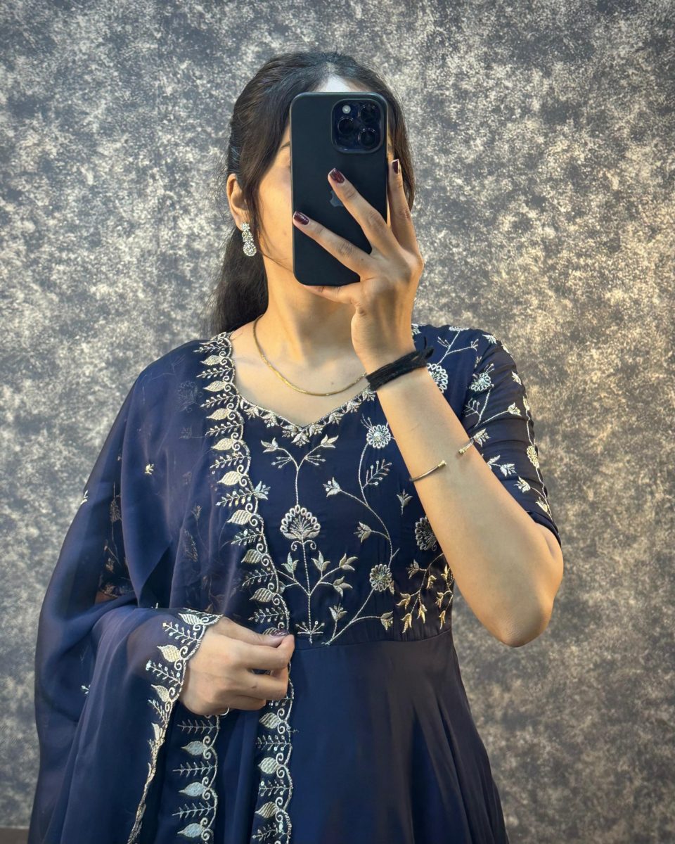 Aika - Designer Dress 👗