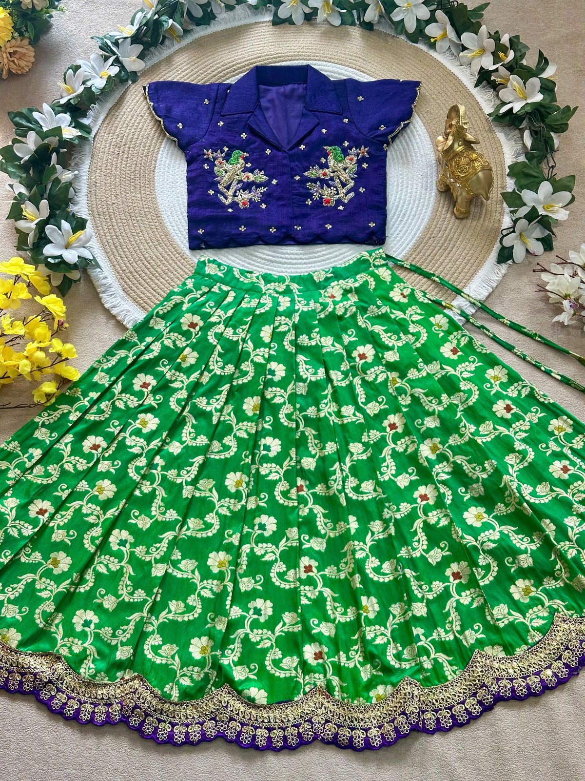 Cute parrot 🦜 : Kids Lehenga