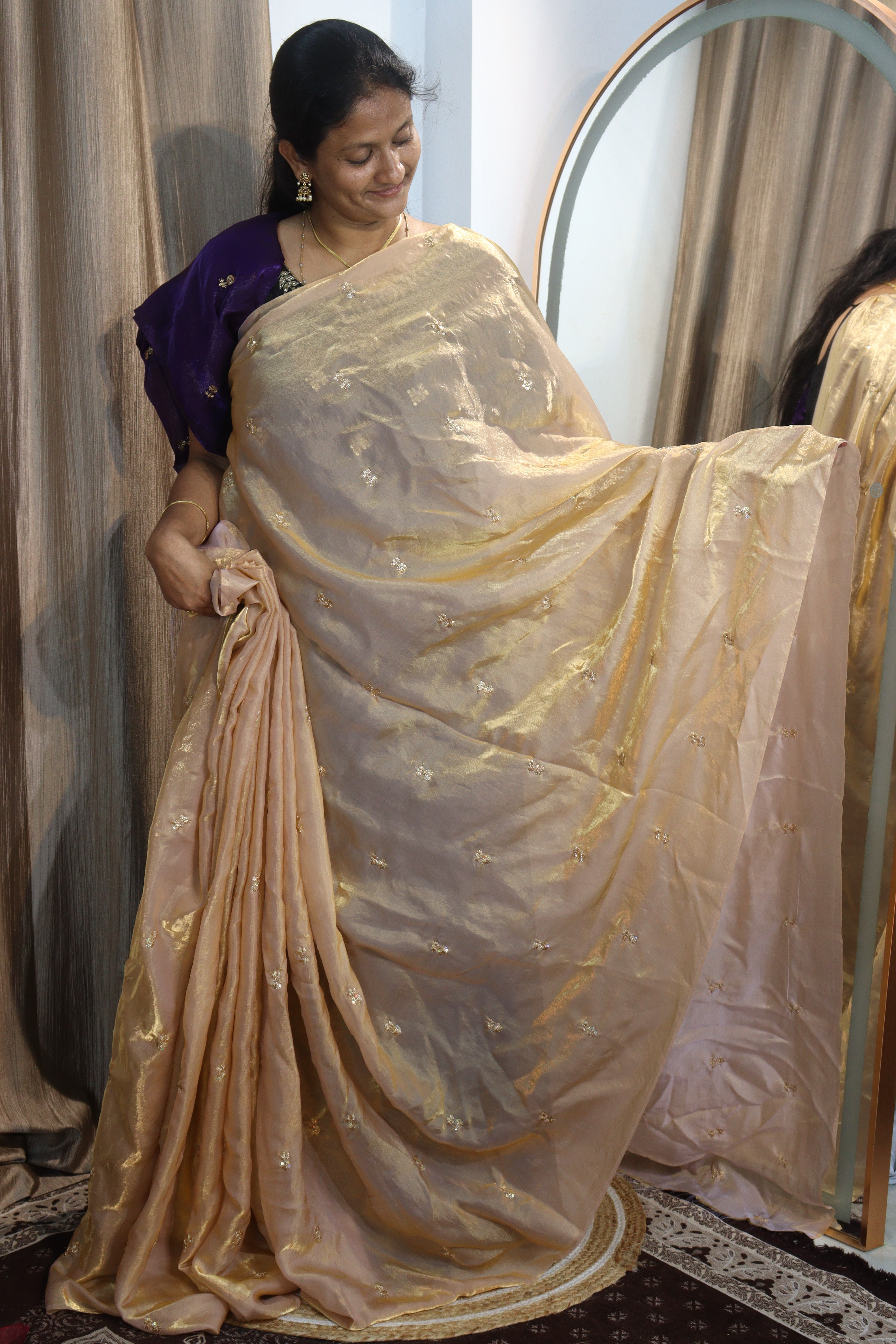 Shine like a gold: space silk sarees