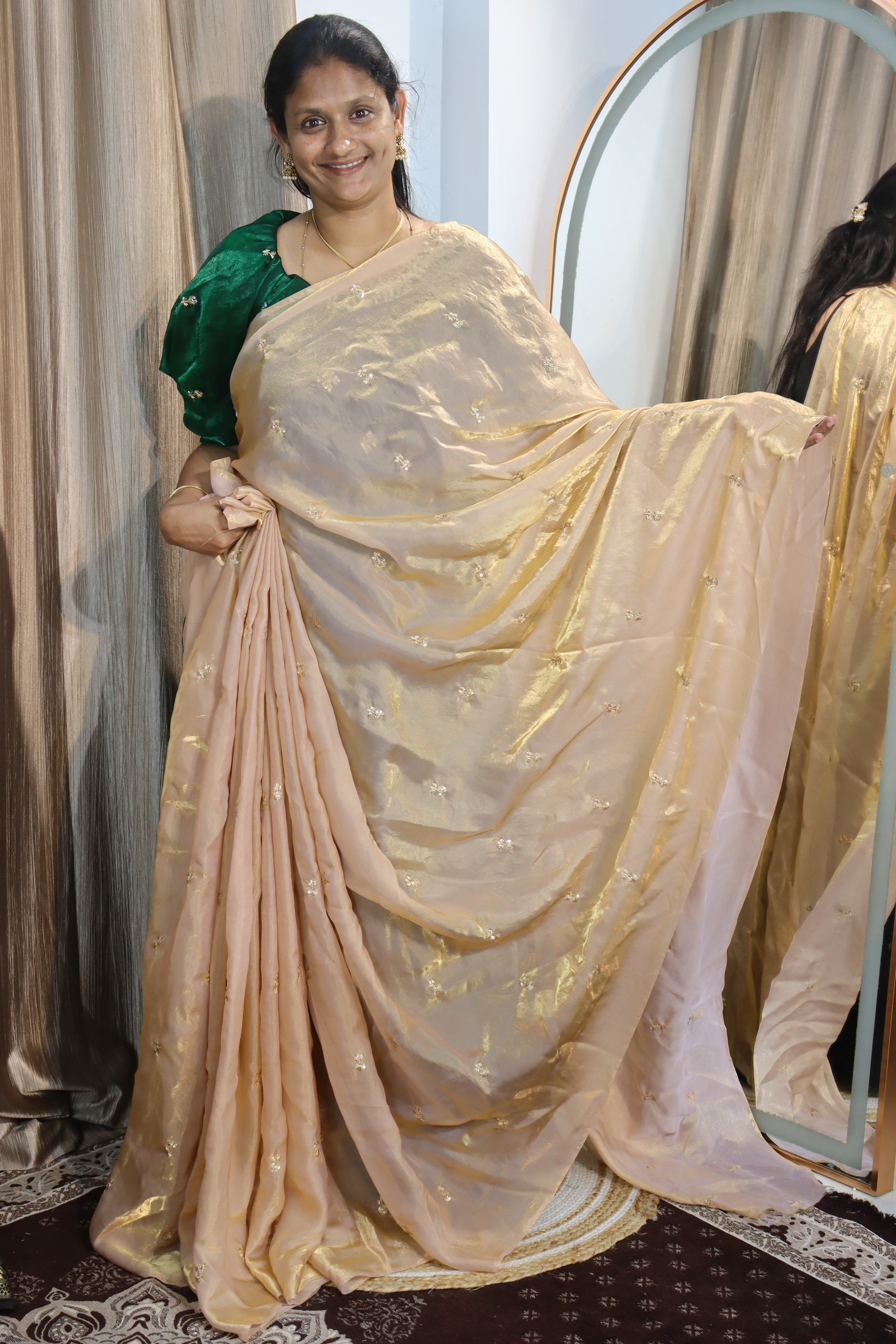 Shine like a gold: space silk sarees