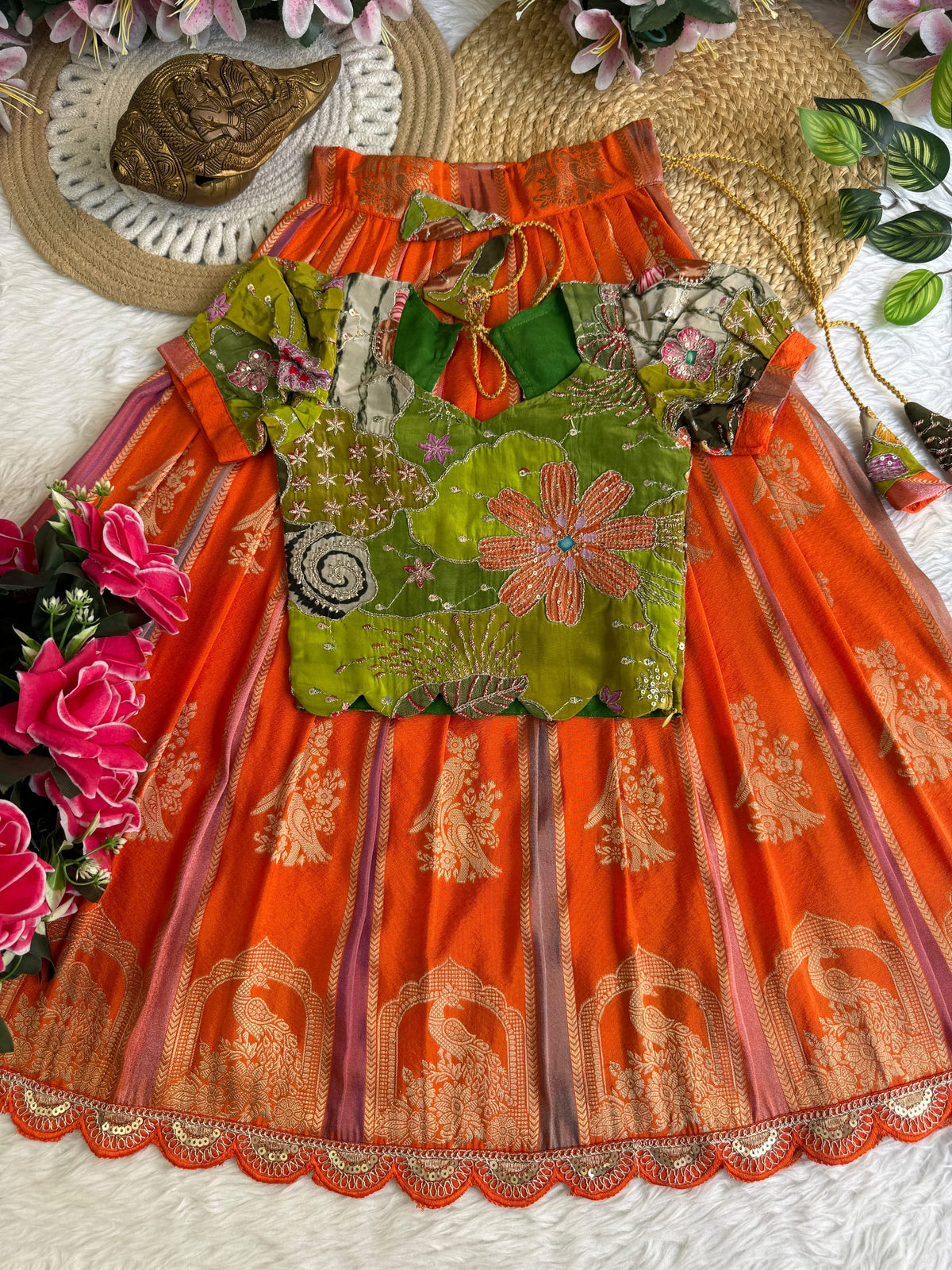 Avnika: Kids Lehengas