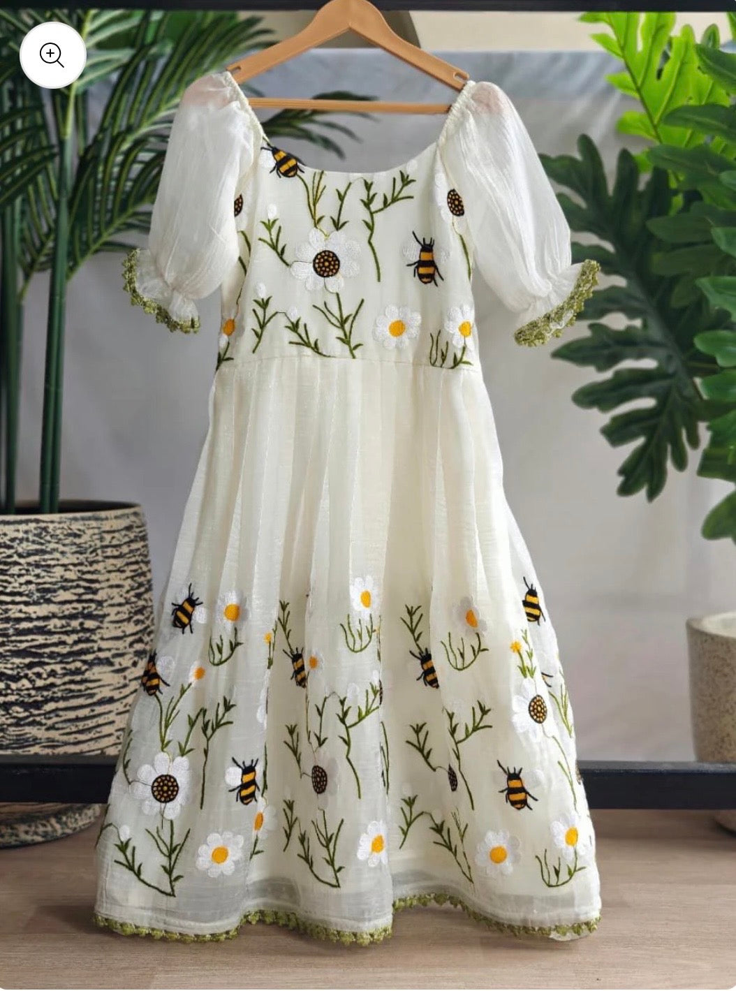 Honey bee : Cute frock 💕