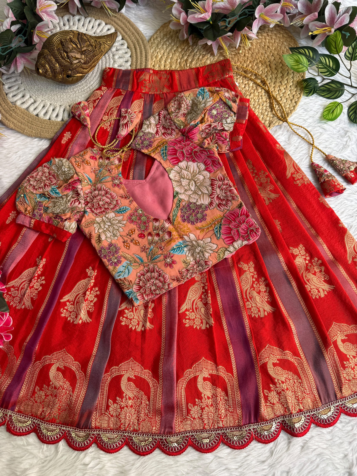 Avnika: Kids Lehengas
