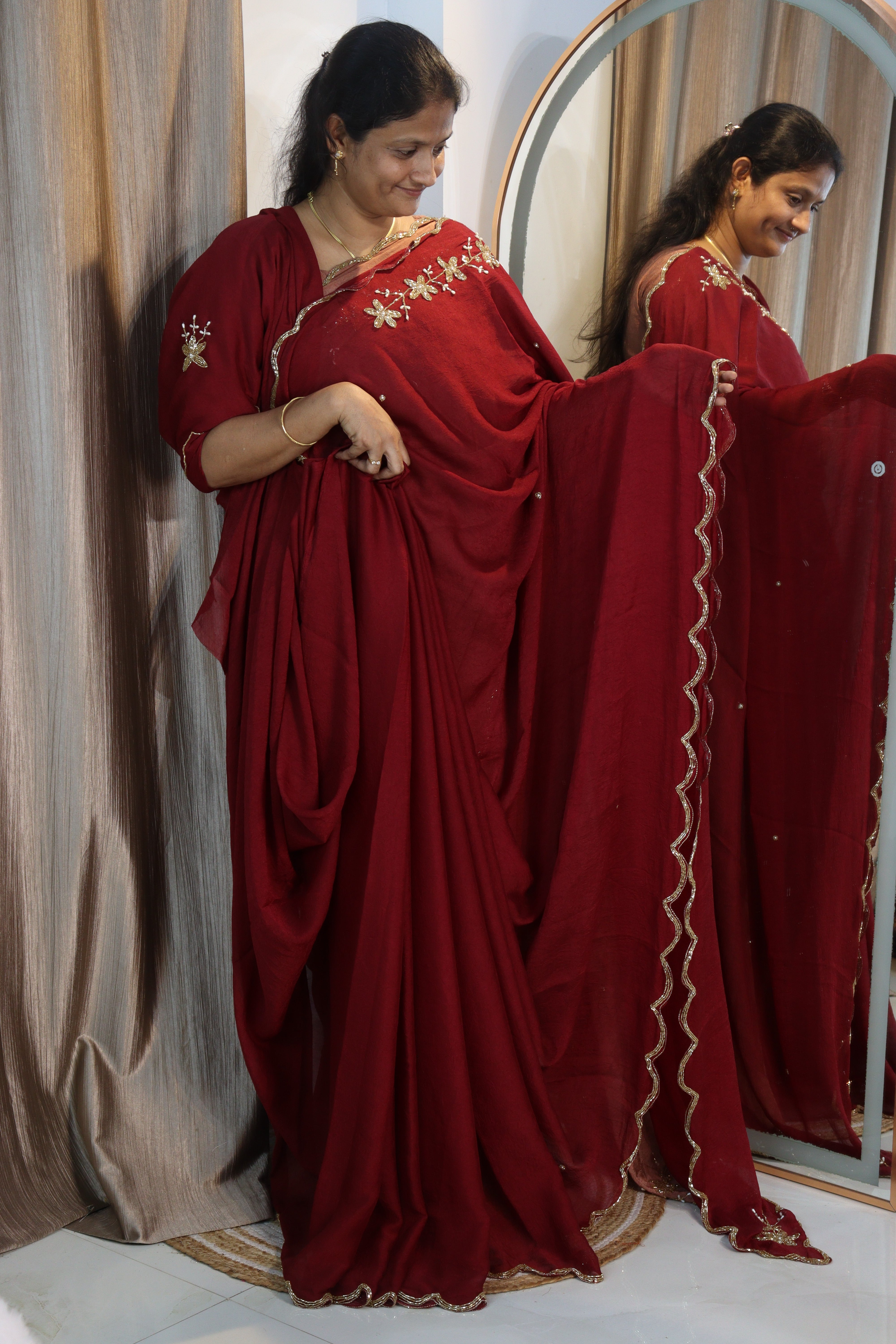 Monalisa: Exclusive Handwork Sarees 💕