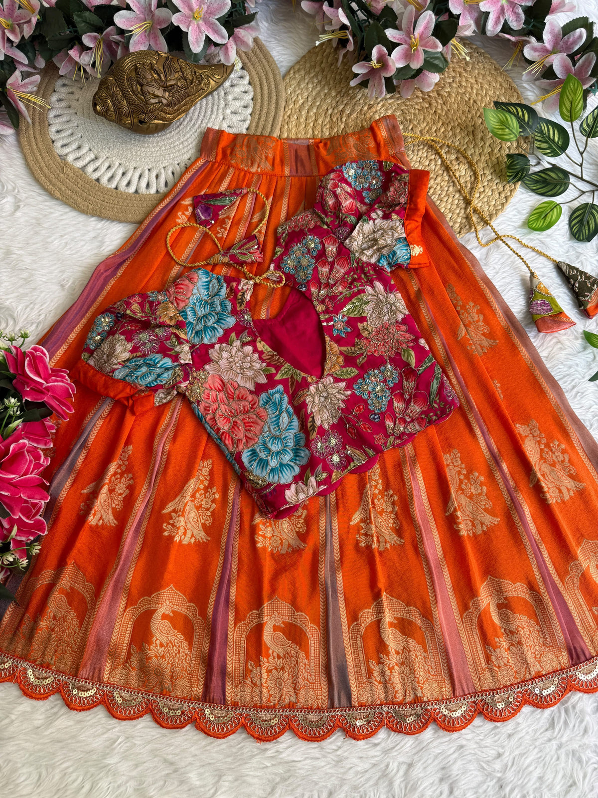 Avnika: Kids Lehengas