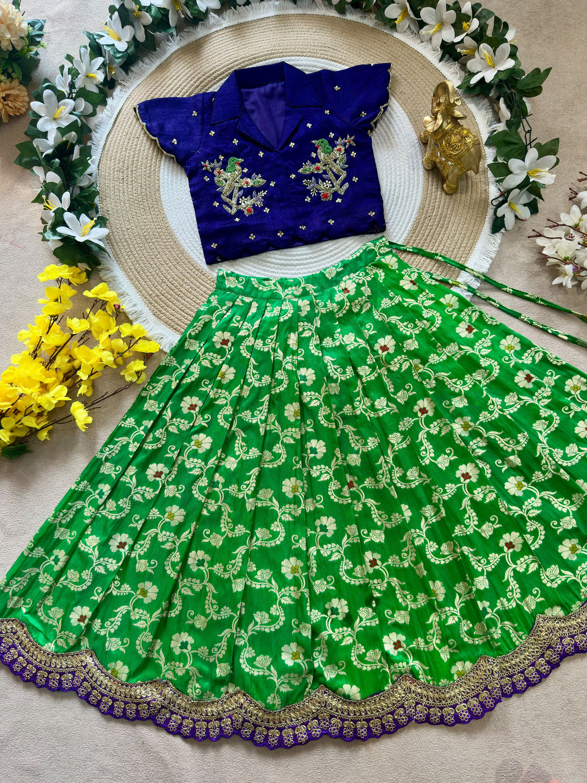 Cute parrot 🦜 : Kids Lehenga