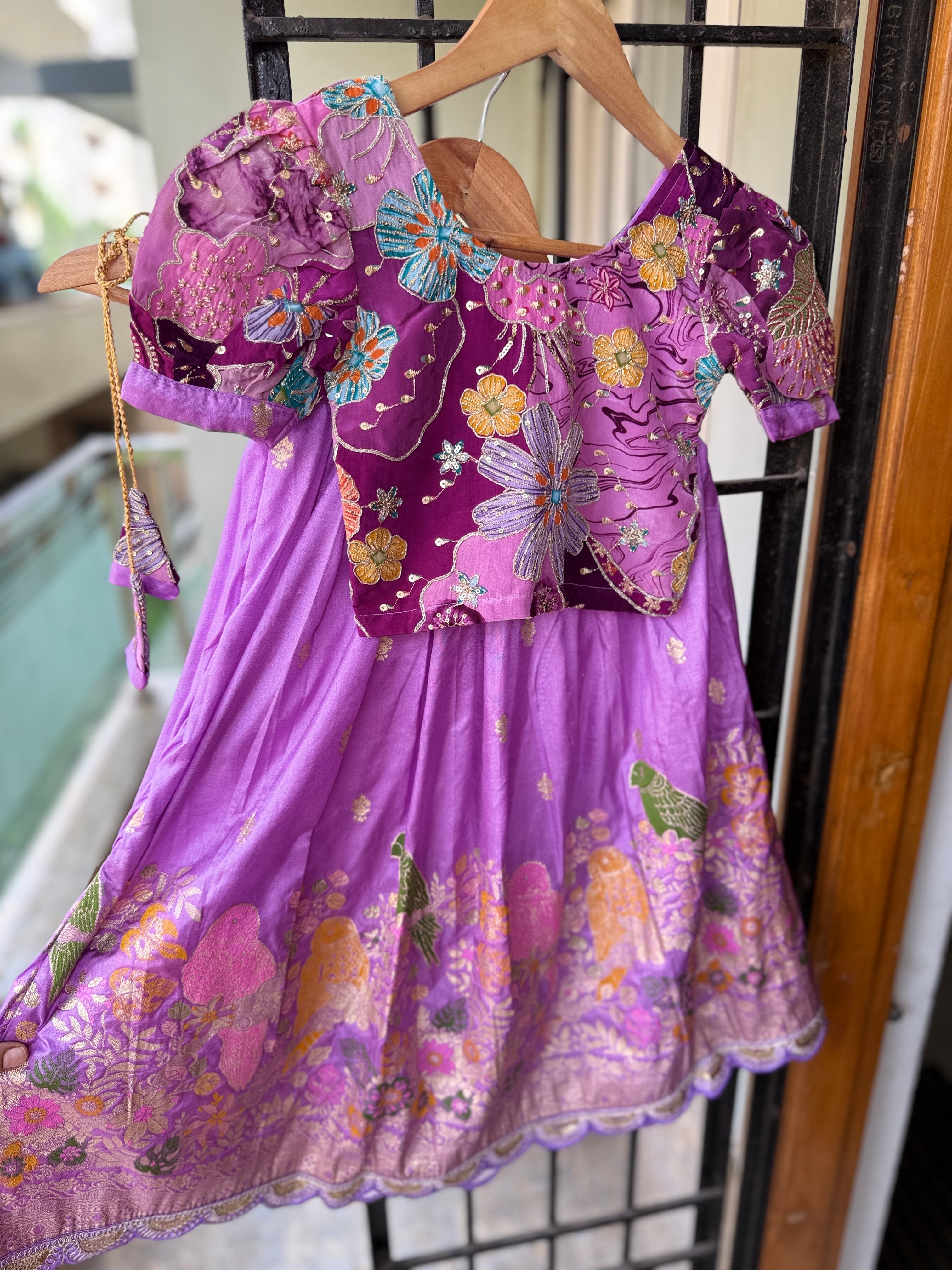 Chilakamma : Kids Lehengas