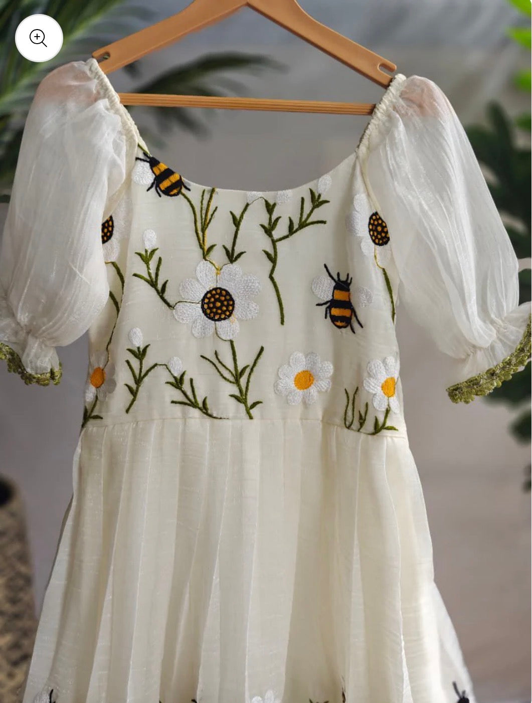 Honey bee : Cute frock 💕