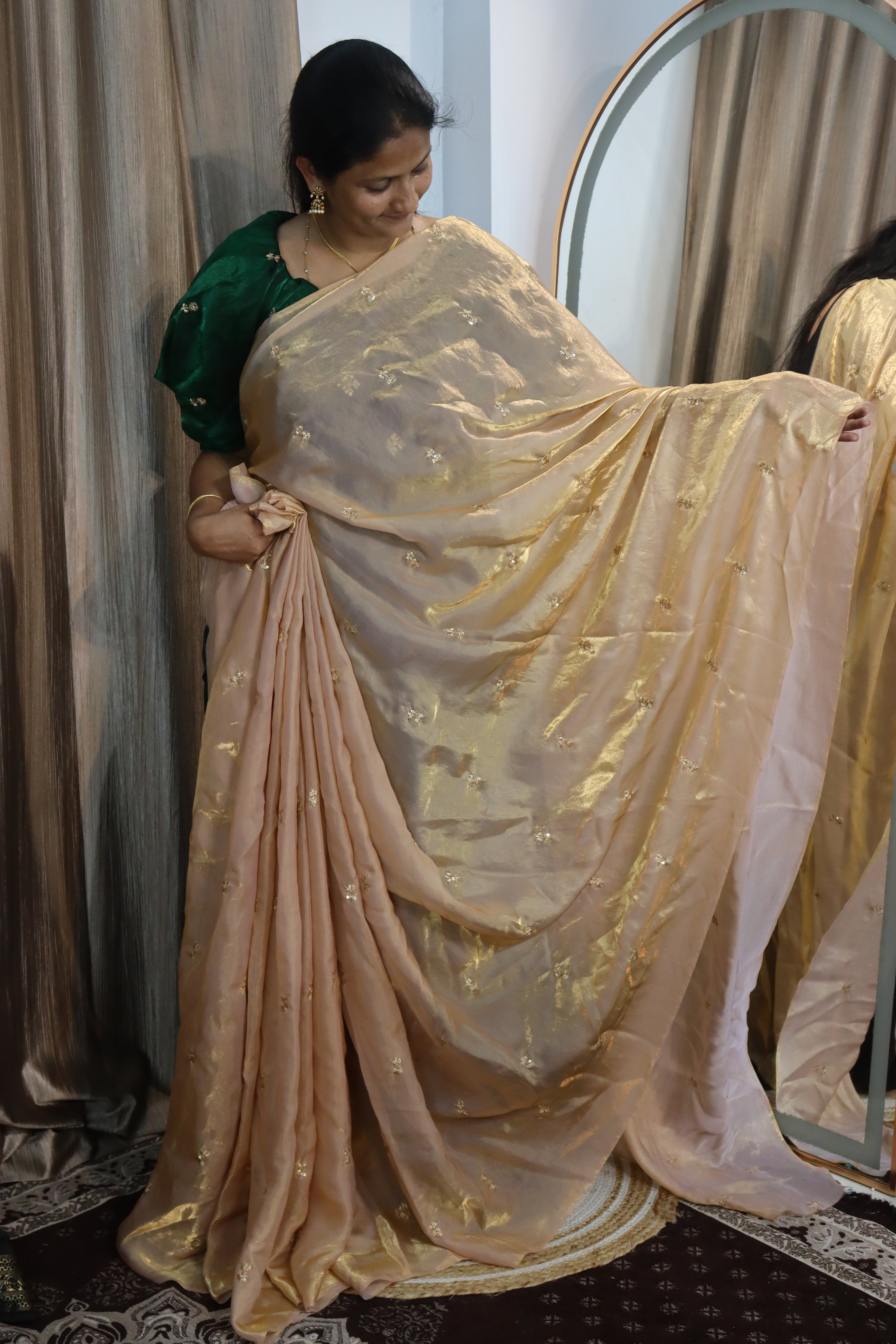 Shine like a gold: space silk sarees