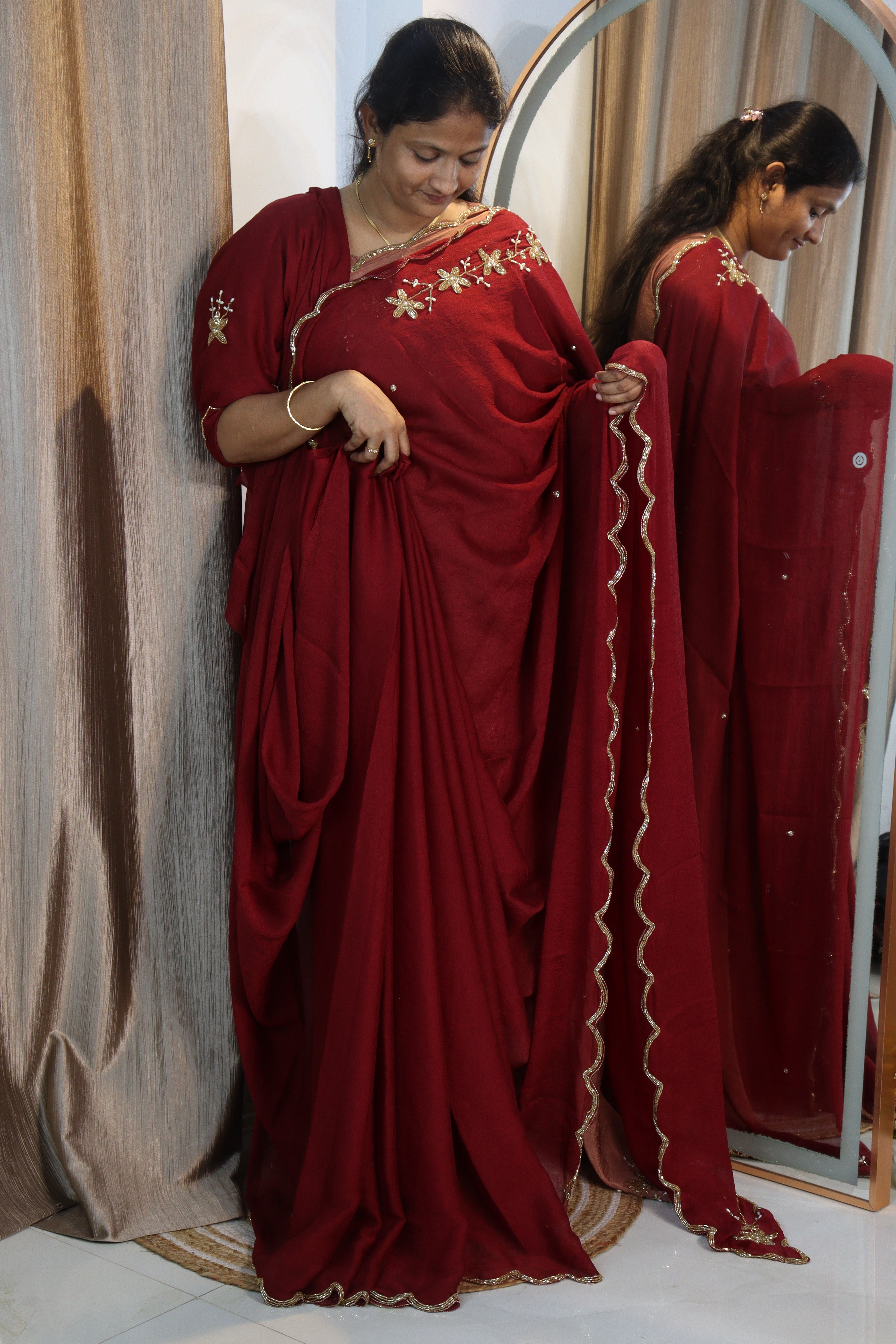 Monalisa: Exclusive Handwork Sarees 💕