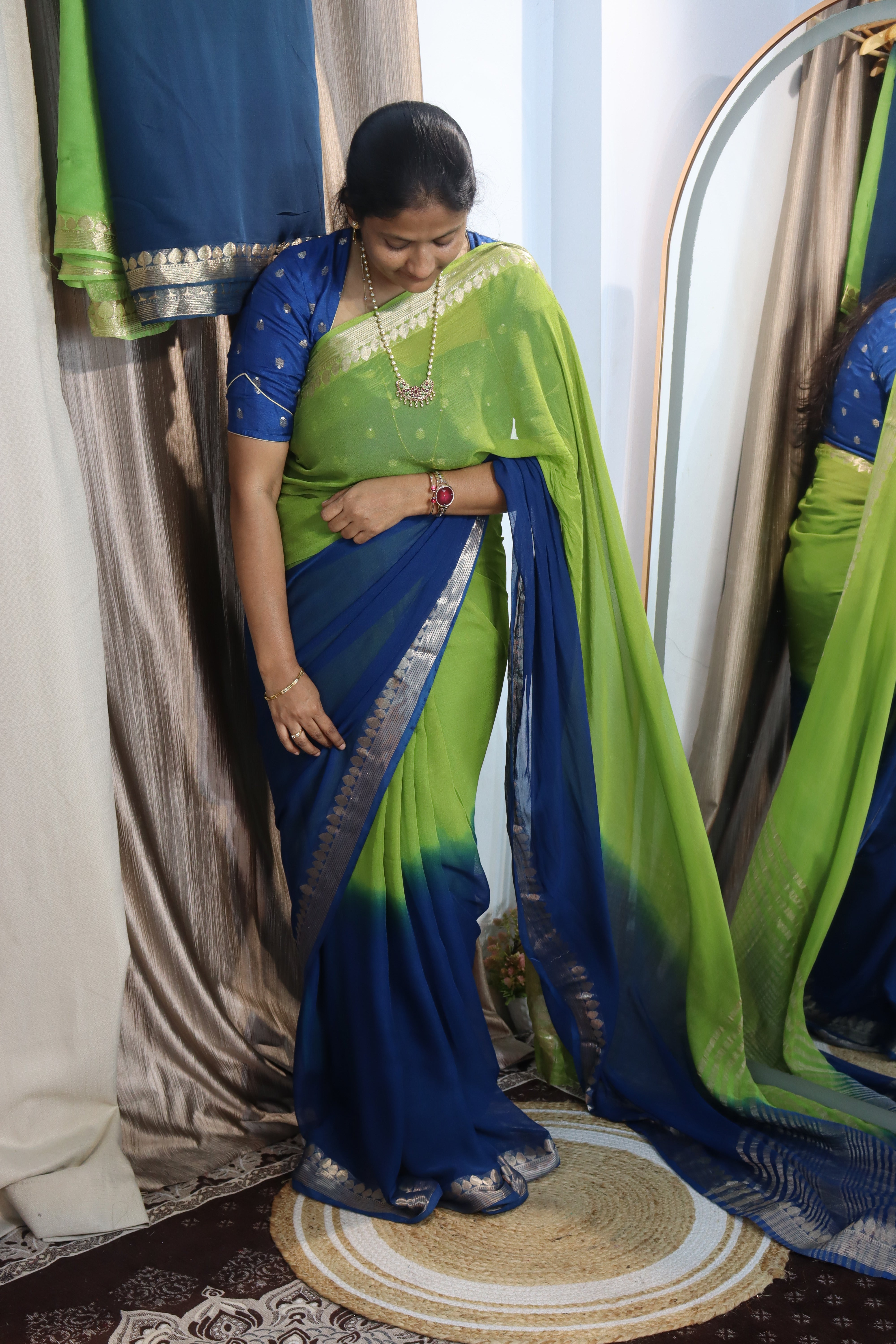 Sogasari : Dual shaded Georgettes