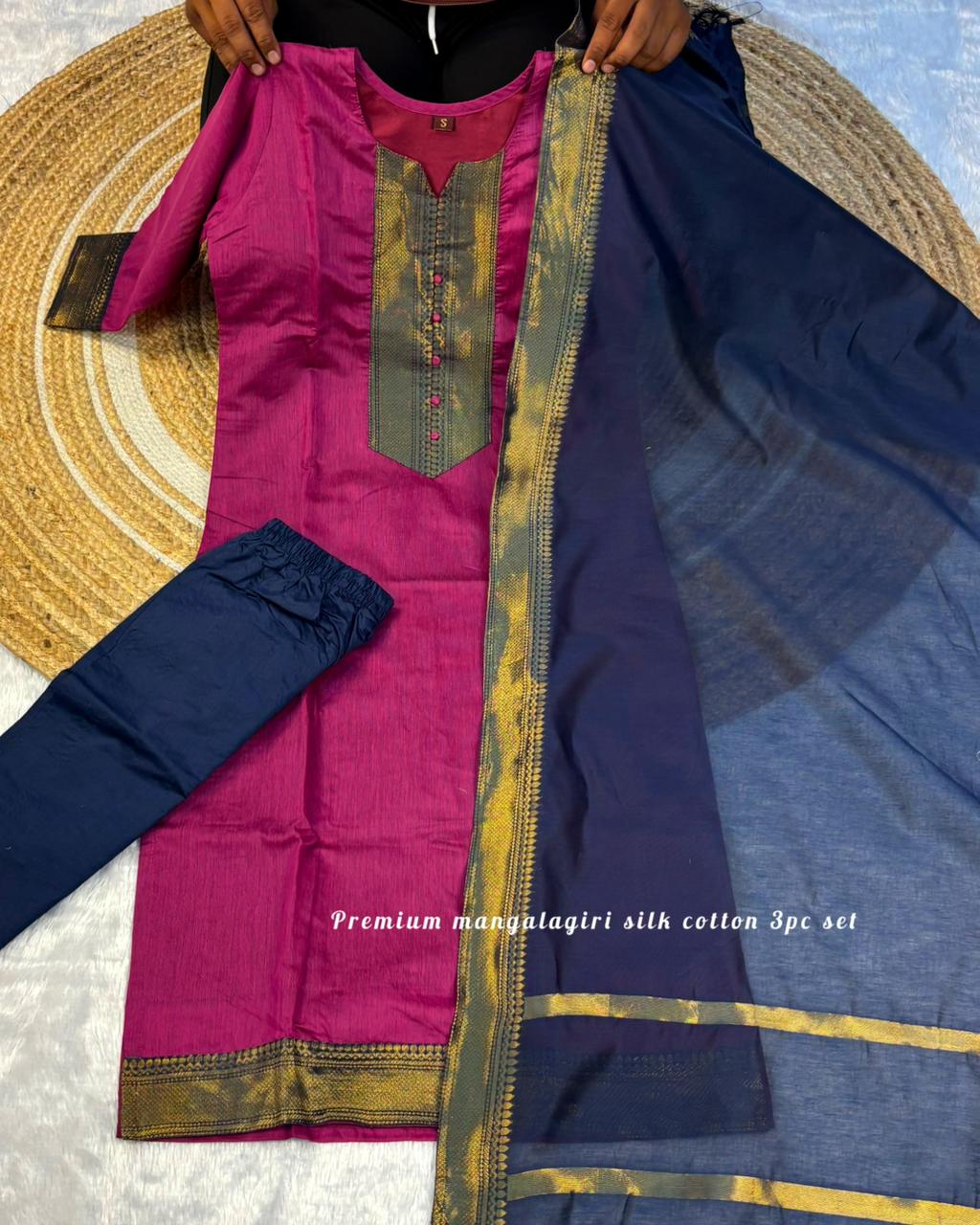 Mallika : Ethnic dresses