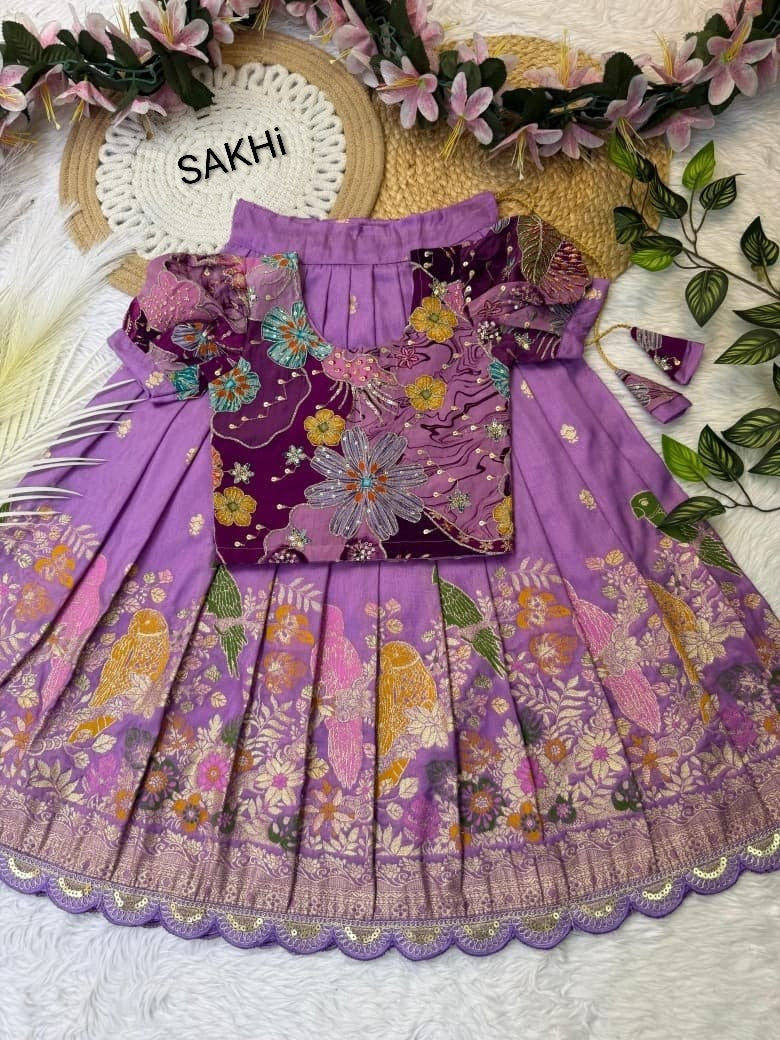 Chilakamma : Kids Lehengas