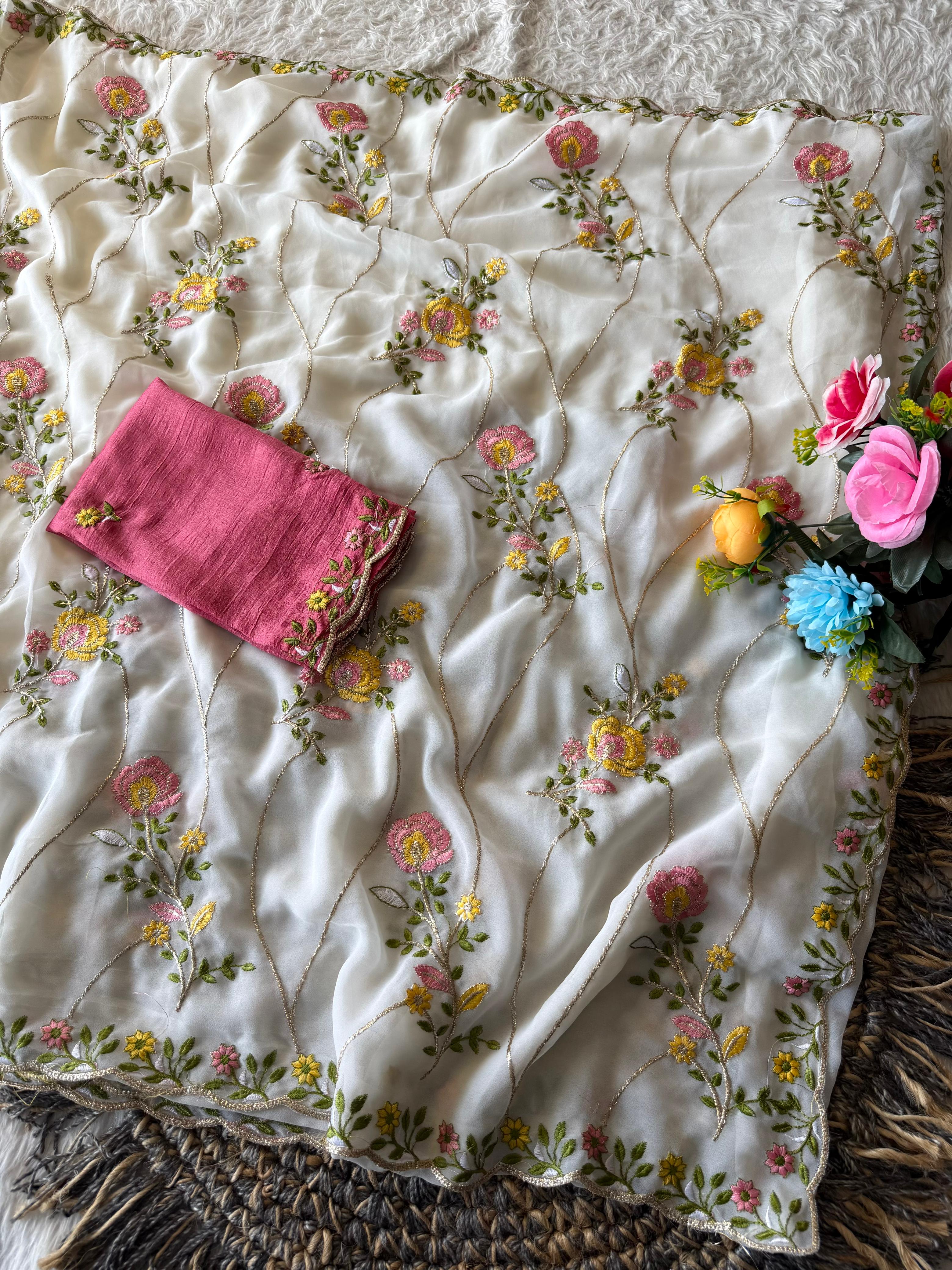 FLORA10 : Floral saree