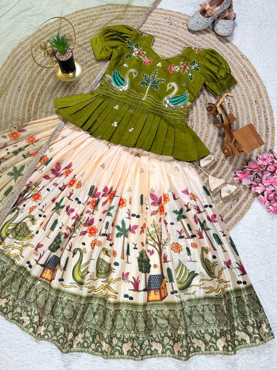 Kids lehenga set