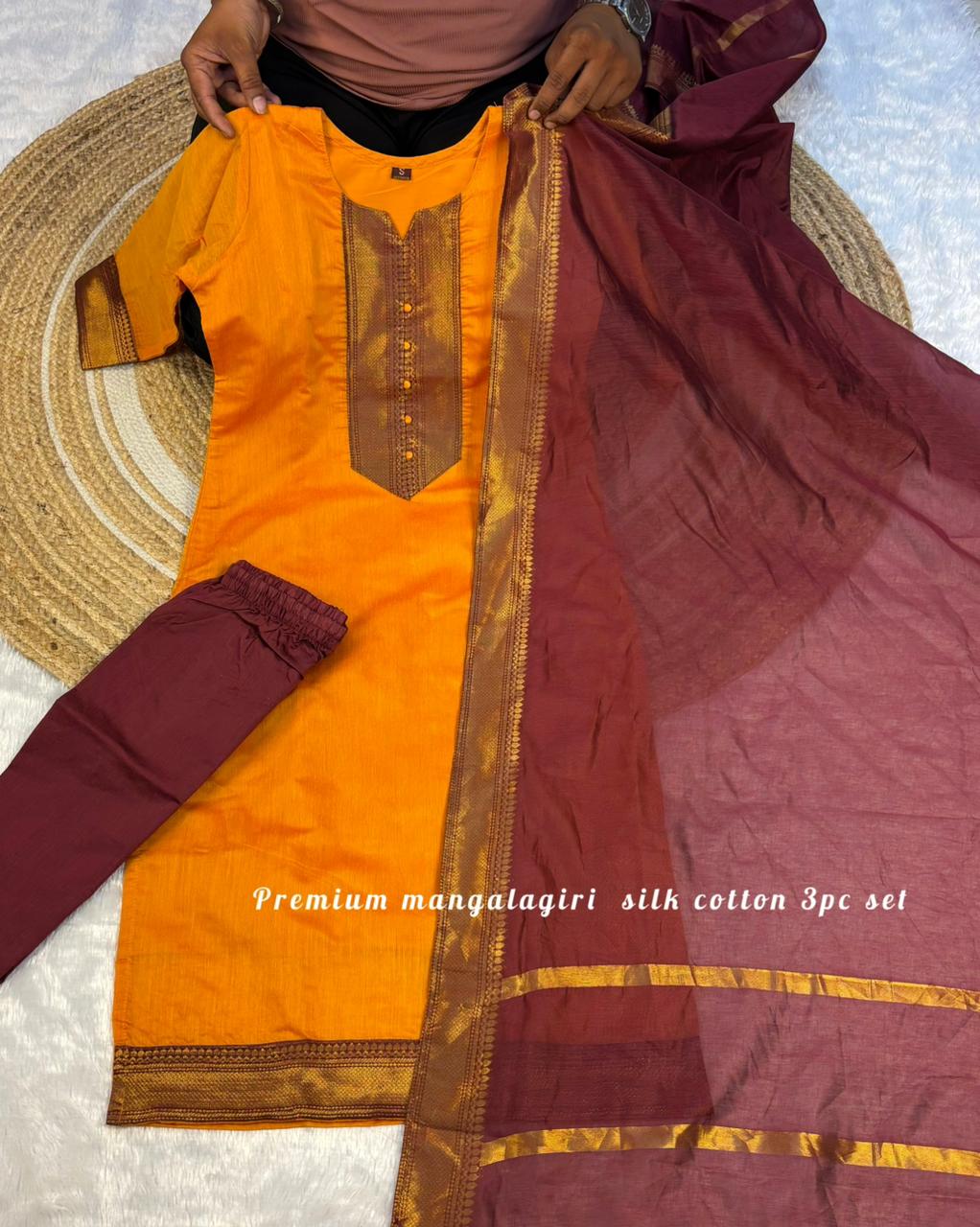 Mallika : Ethnic dresses