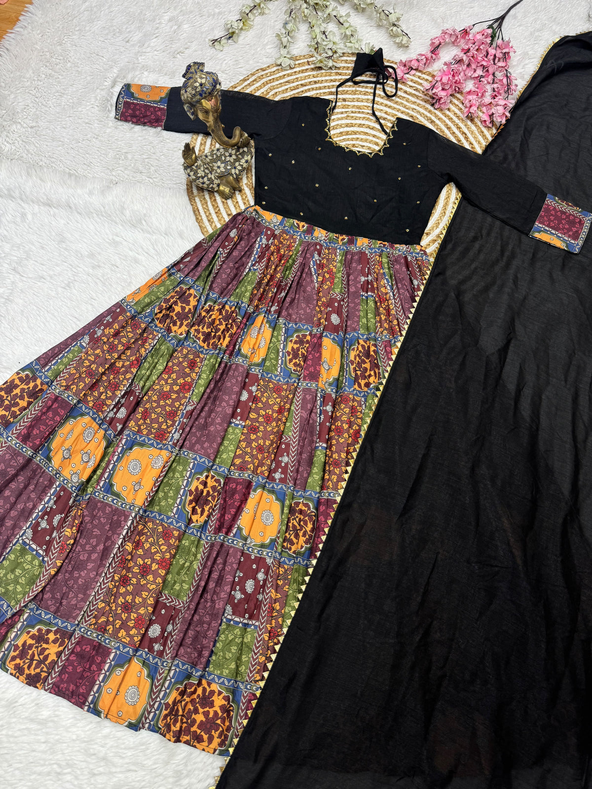 Sasha : Kurti with dupatta