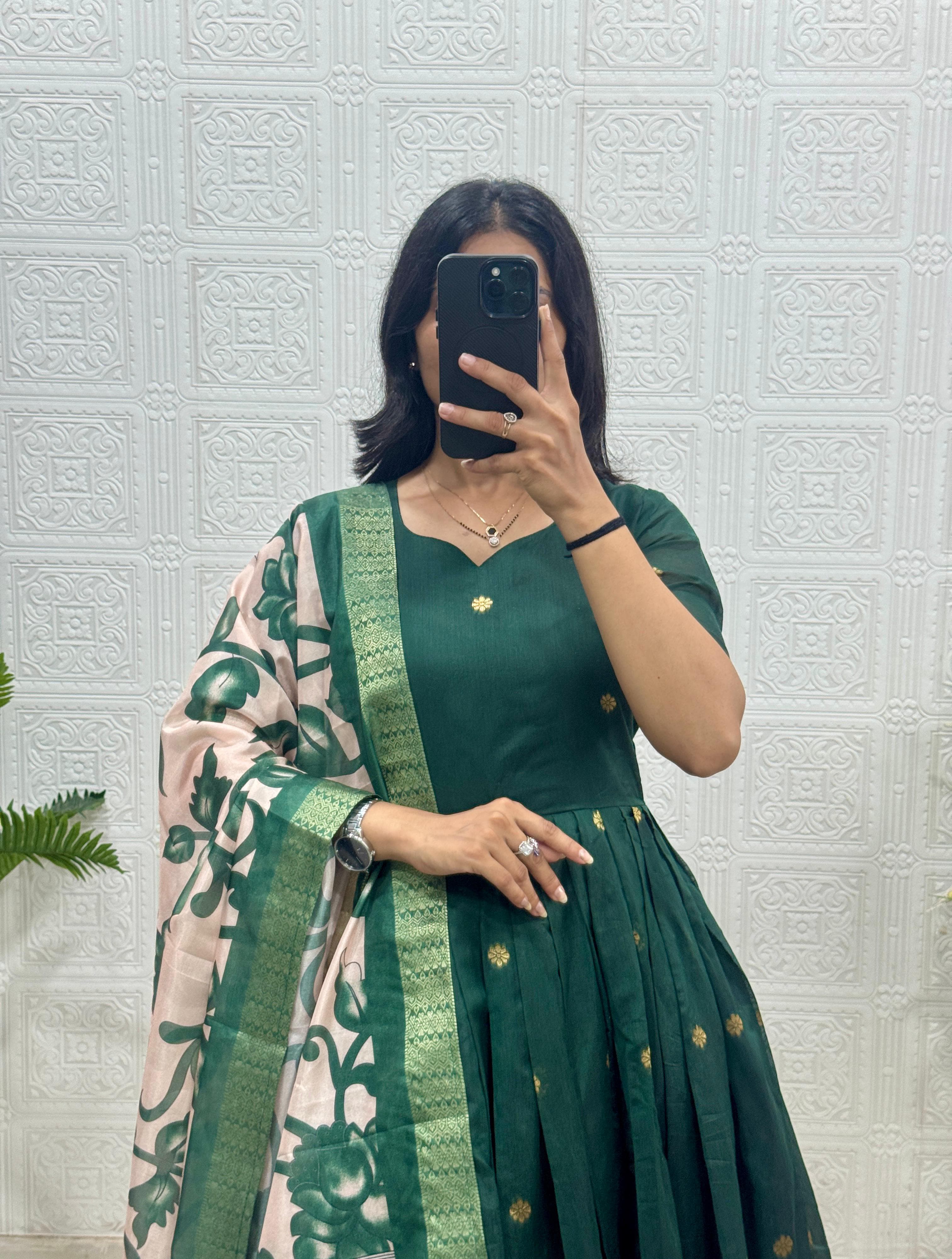 Mayina : Outfit 💚