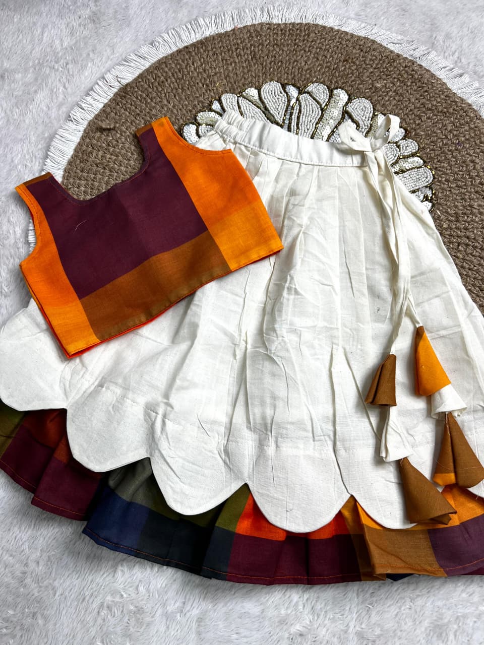 Kanakambaram petal : Kids Outfit