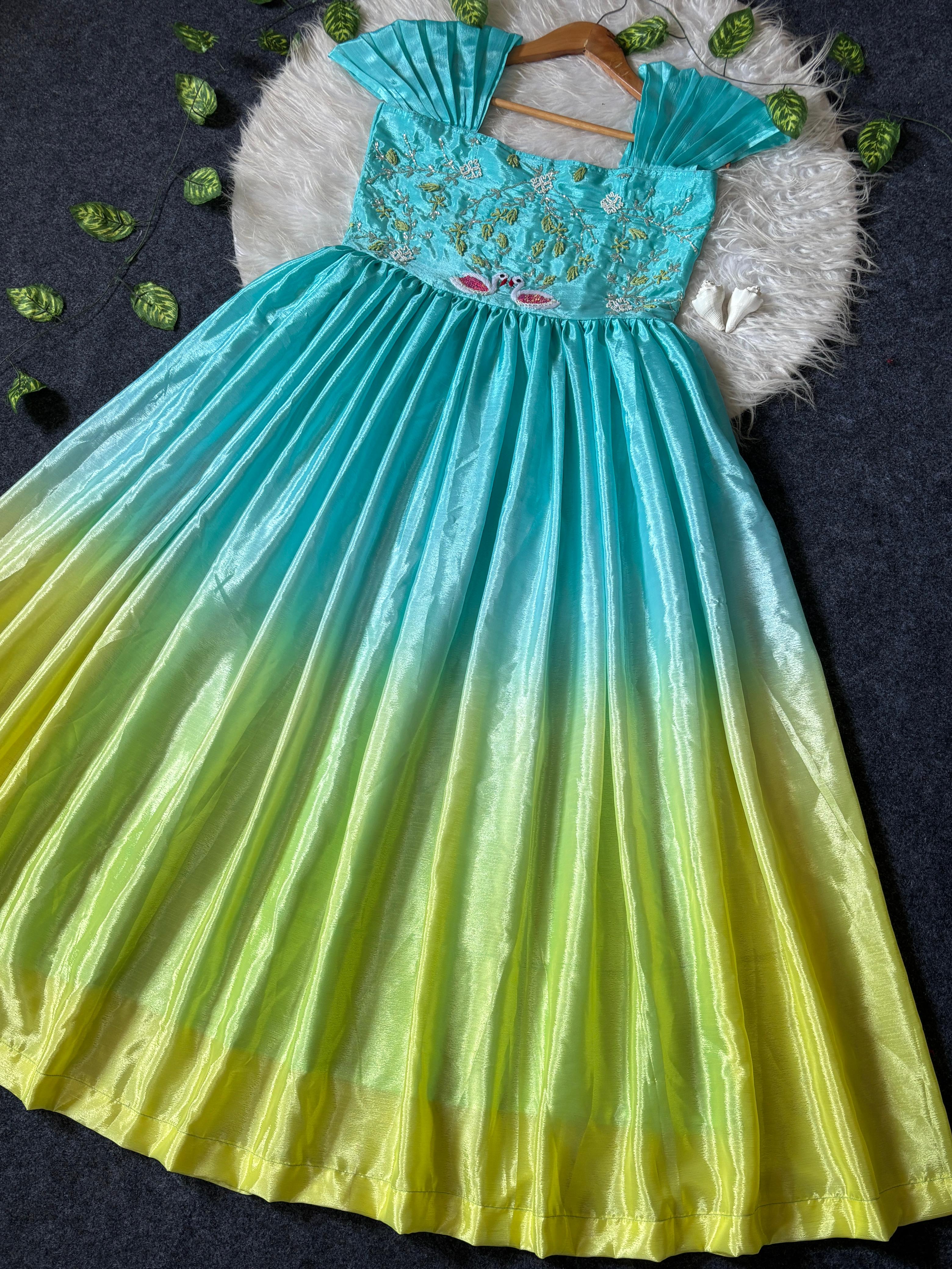 Senora : Dreamy Frocks