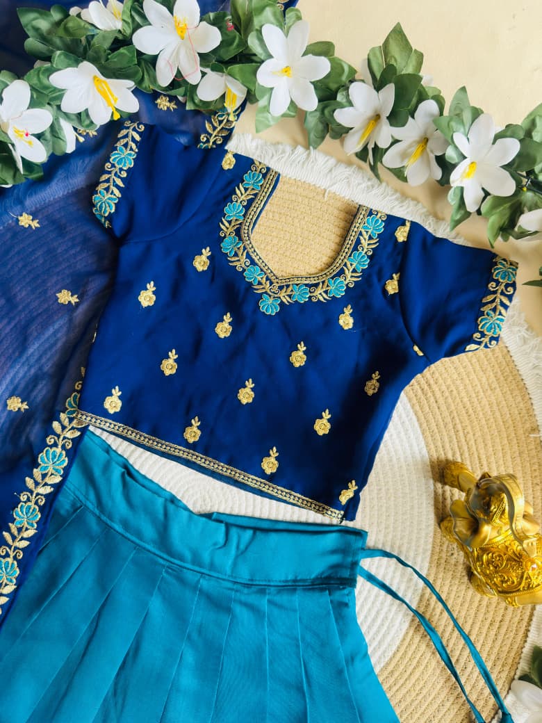 Saarika : Kids Half Saree 💙