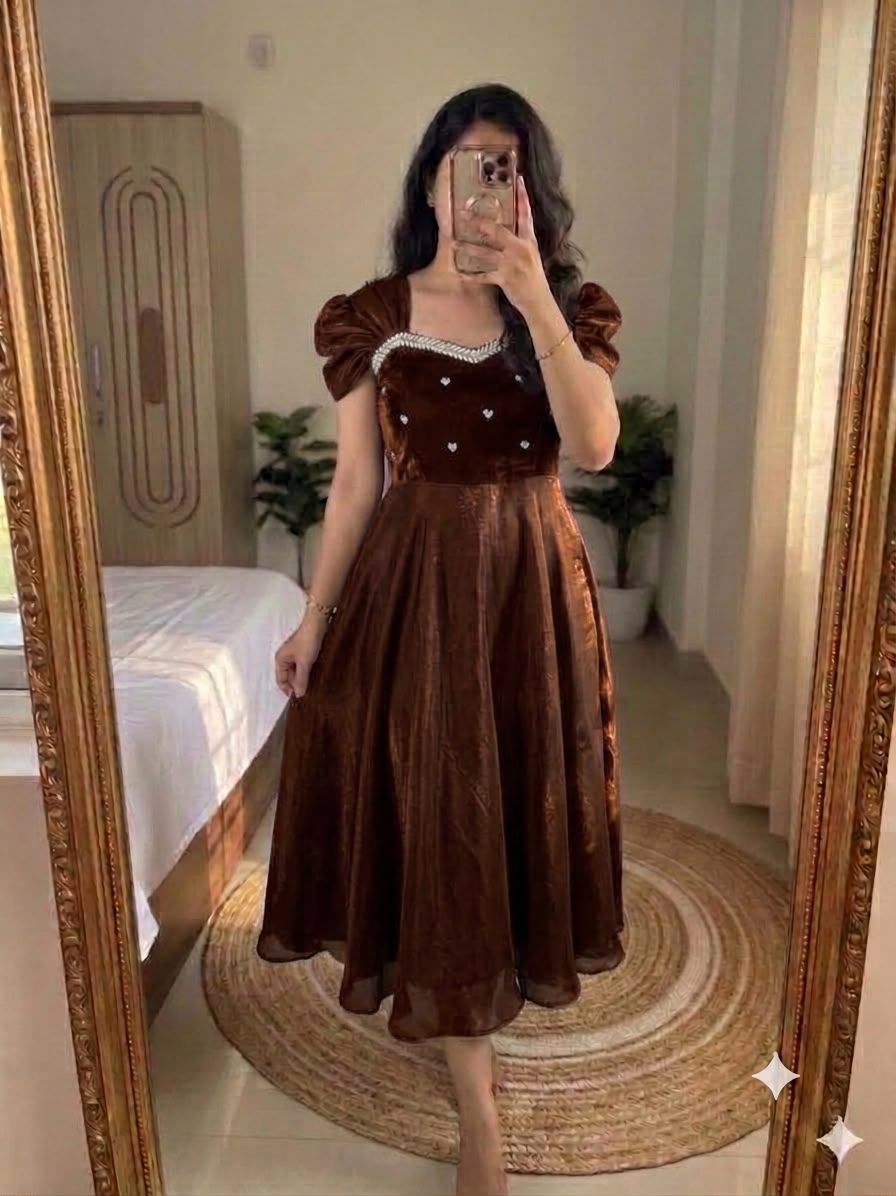 Hoyla : Prettiest frocks 💕