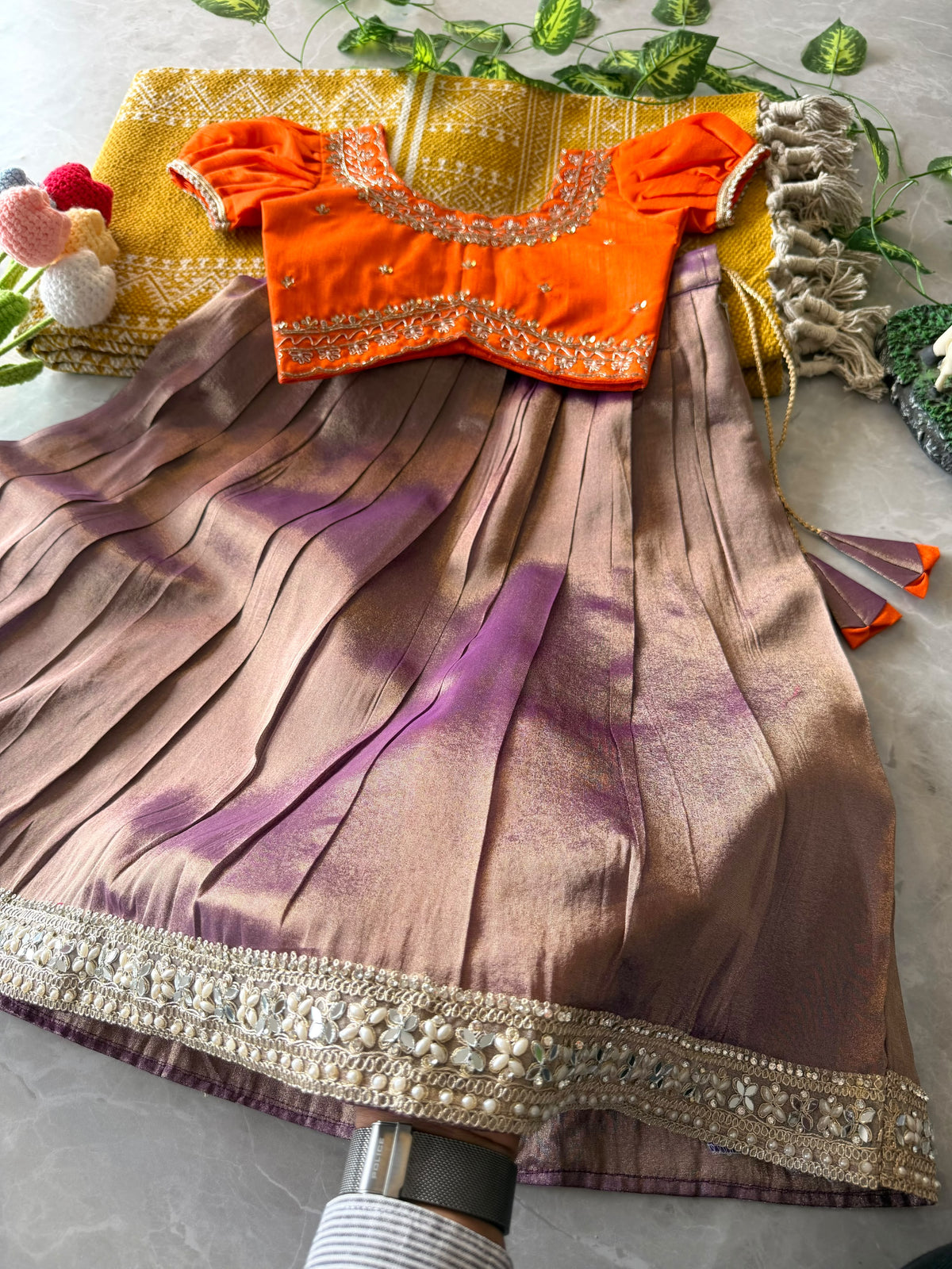Shikara : Kids lehenga
