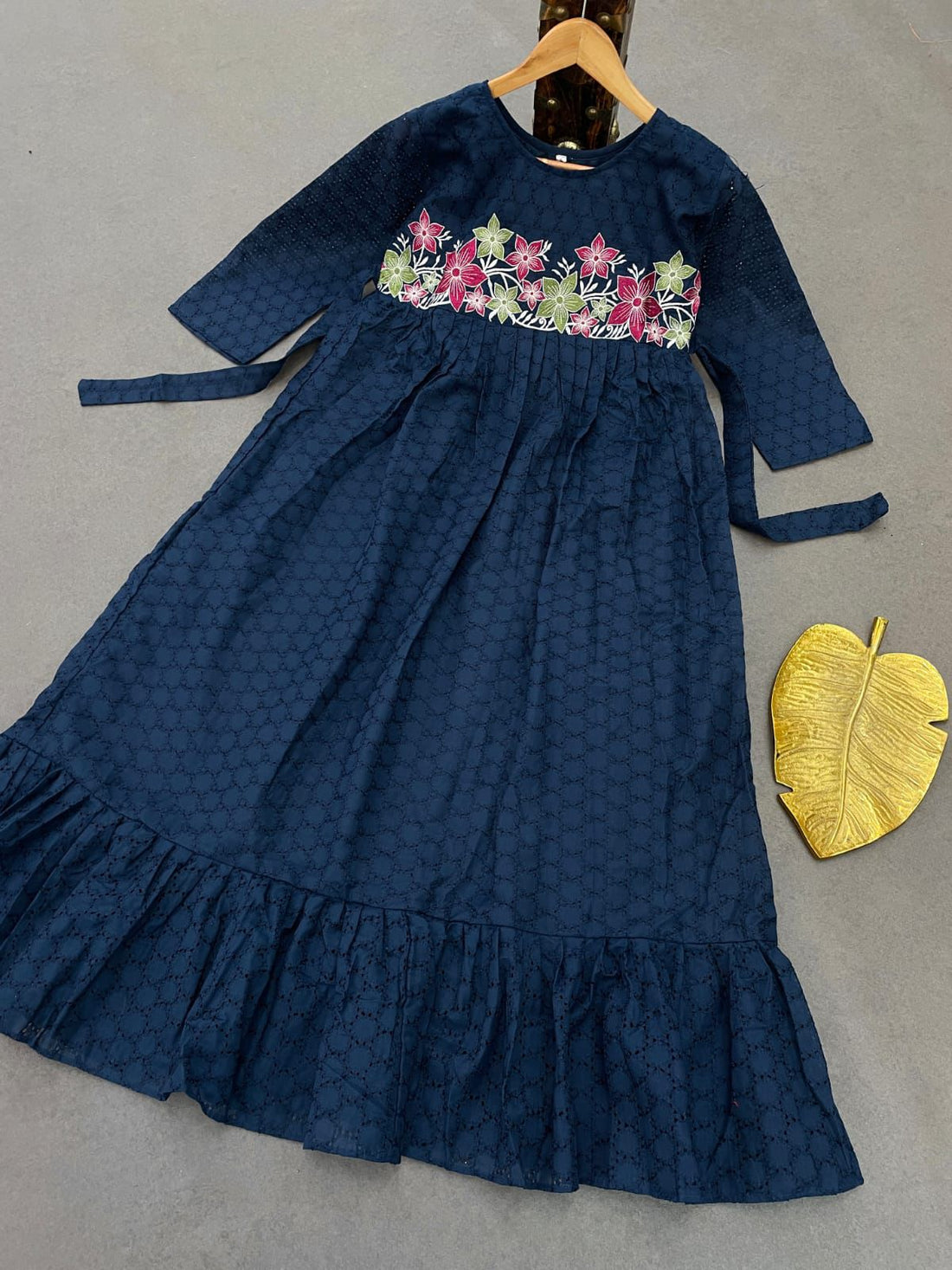 Hakoba - Designer Frocks