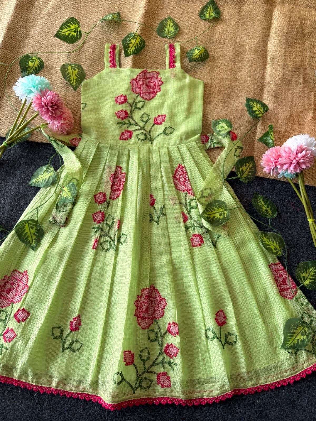 Daisy: Kota checks Frocks 💕